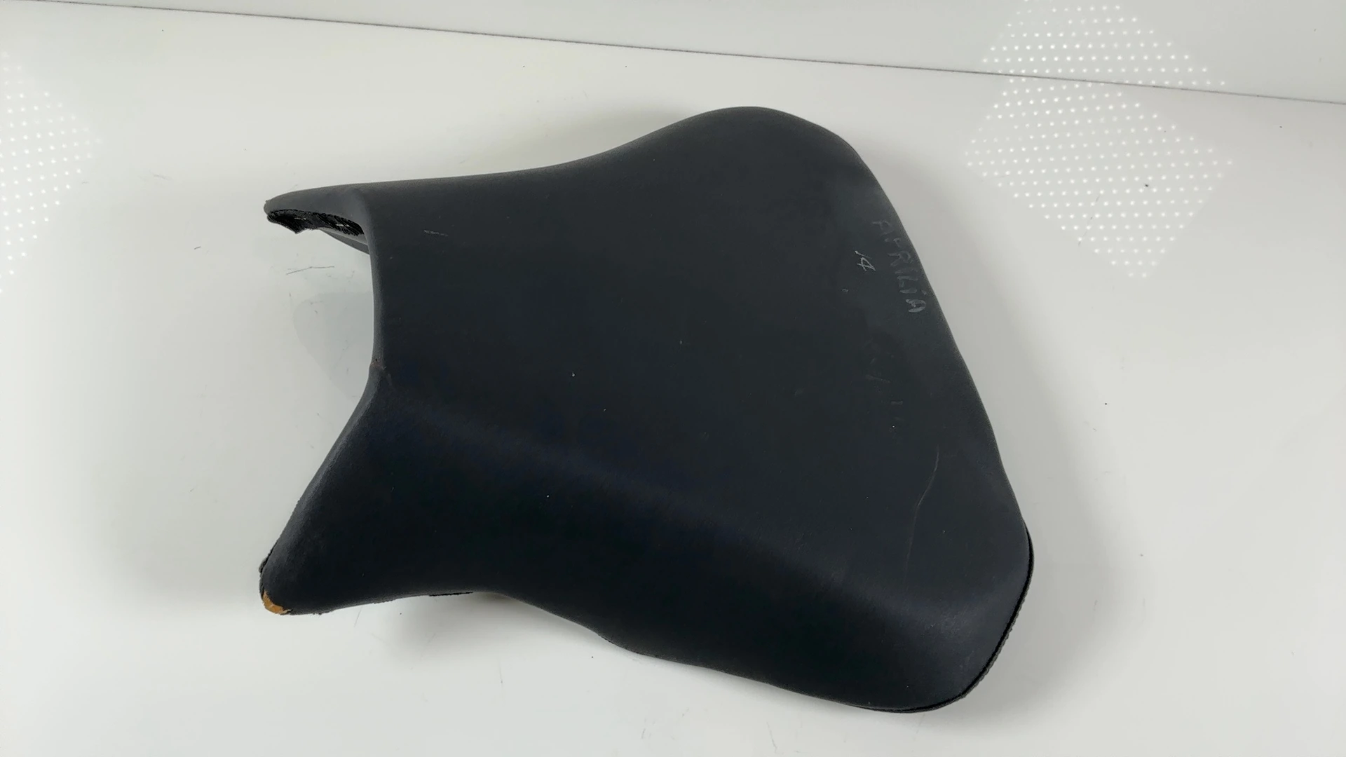 Aprilia RSV 1000 Mille 1000cc Front Rider Seat 1998-2000 OEM AP8129169