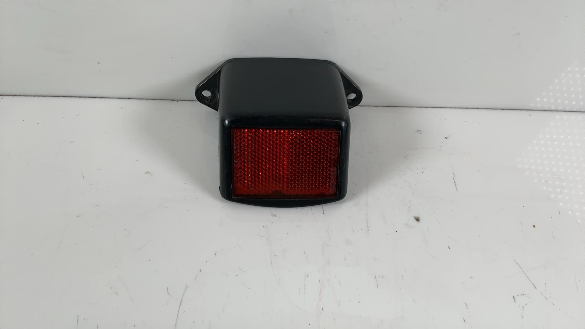 Kawasaki Ninja ZX750 ZX-7R 750cc Rear Reflex Reflector 1996-2003 OEM 28012-1066