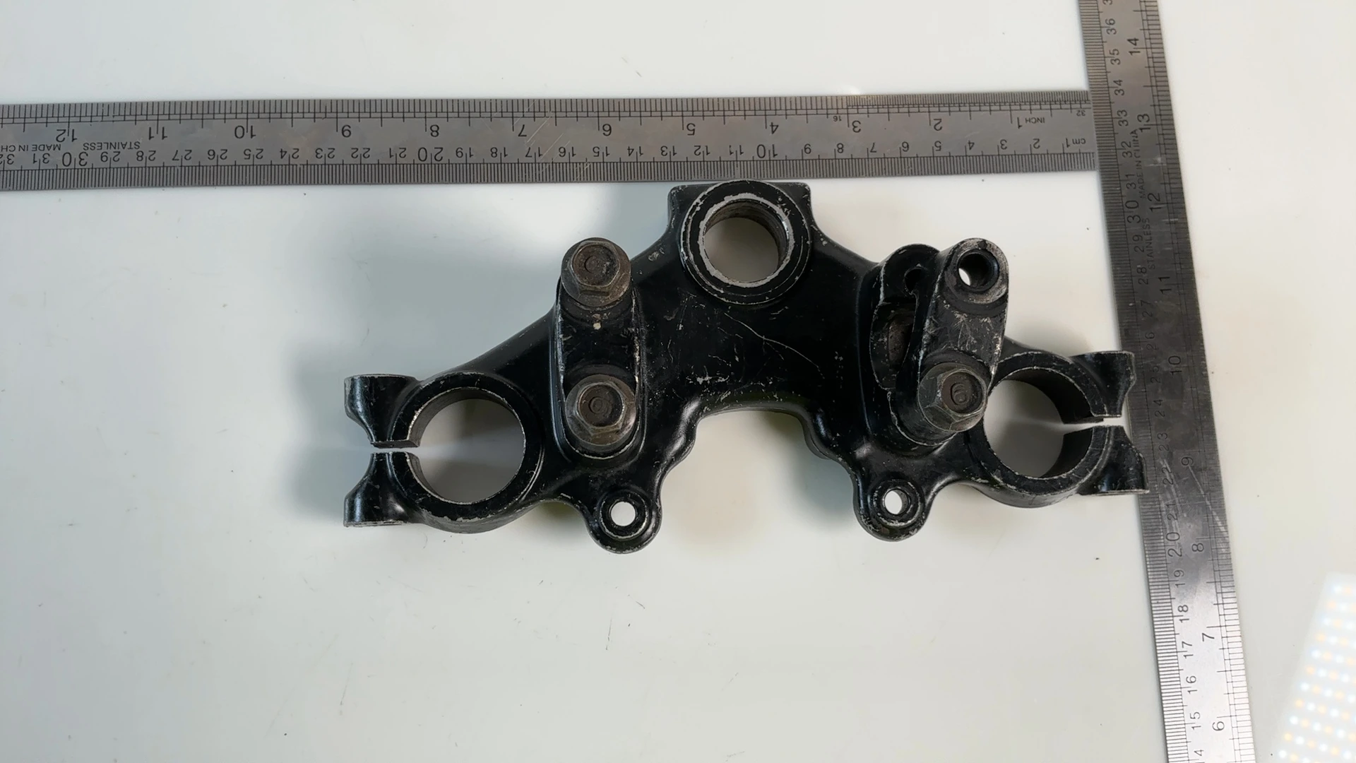 Yamaha RD125LC 10W 125cc Upper Fork Bridge Yoke 1982-1984 OEM 10W-23435-00-98 - Image 4