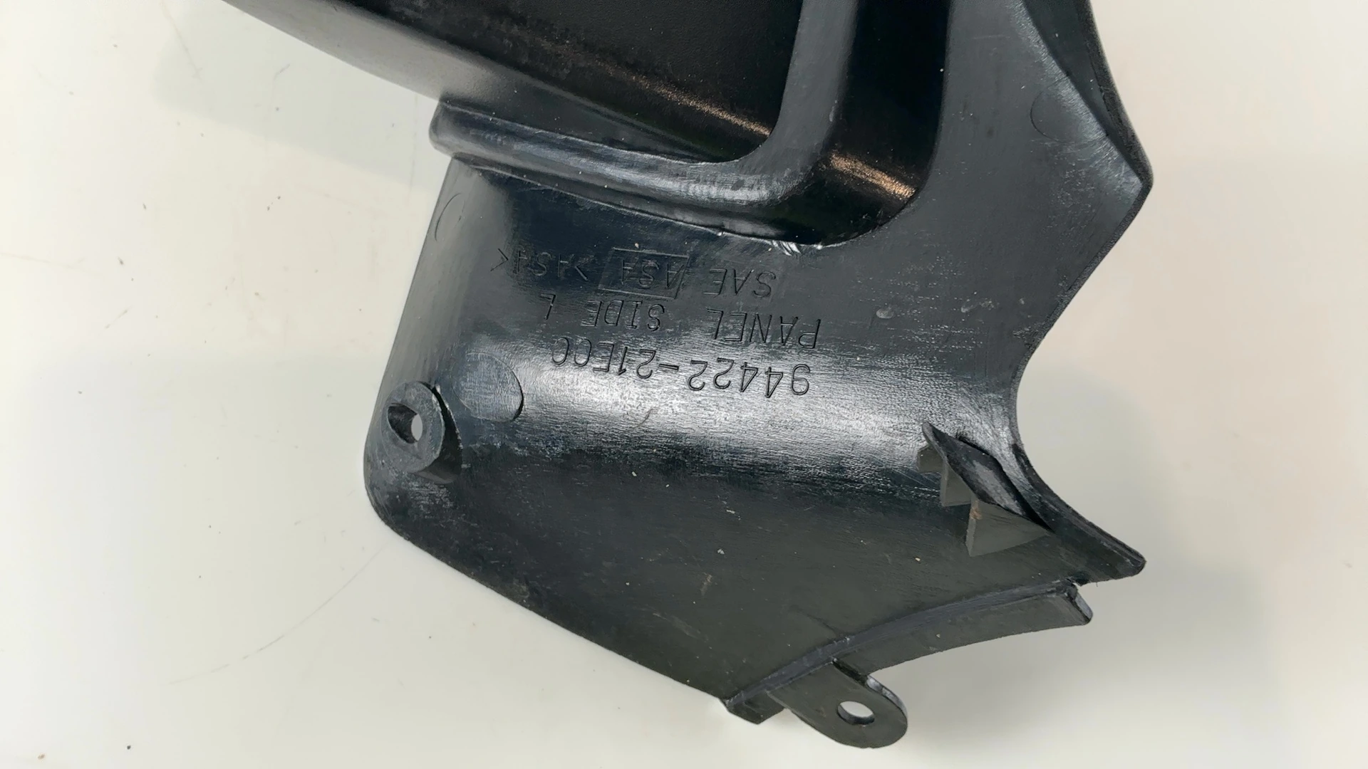 Suzuki RF 600 R GN76A 600cc Left Glove Box Panel Side 1993-1997 OEM 94422-21E00 - Image 7
