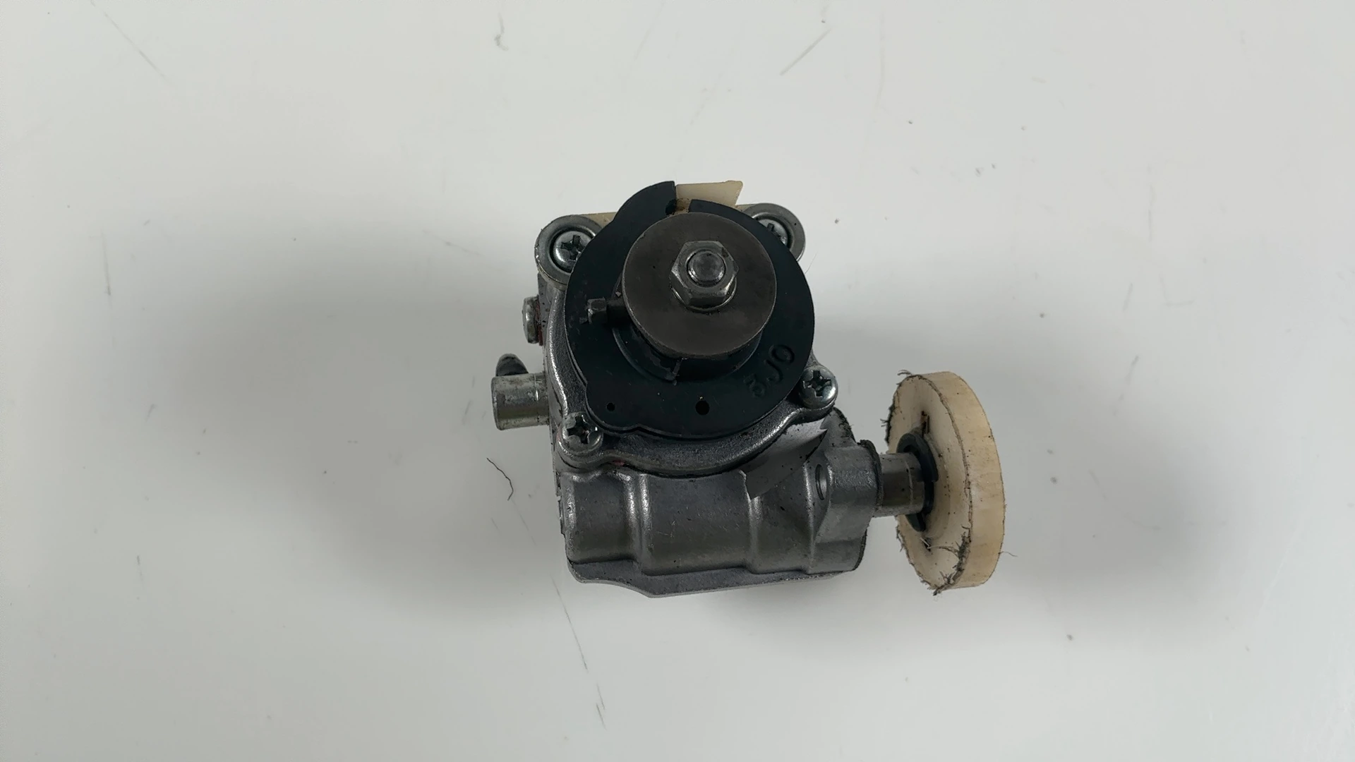 Yamaha DT125 LC RD125 10V 125cc 2-Stroke Autolube Oil Pump 1982-84 10V-13101-00