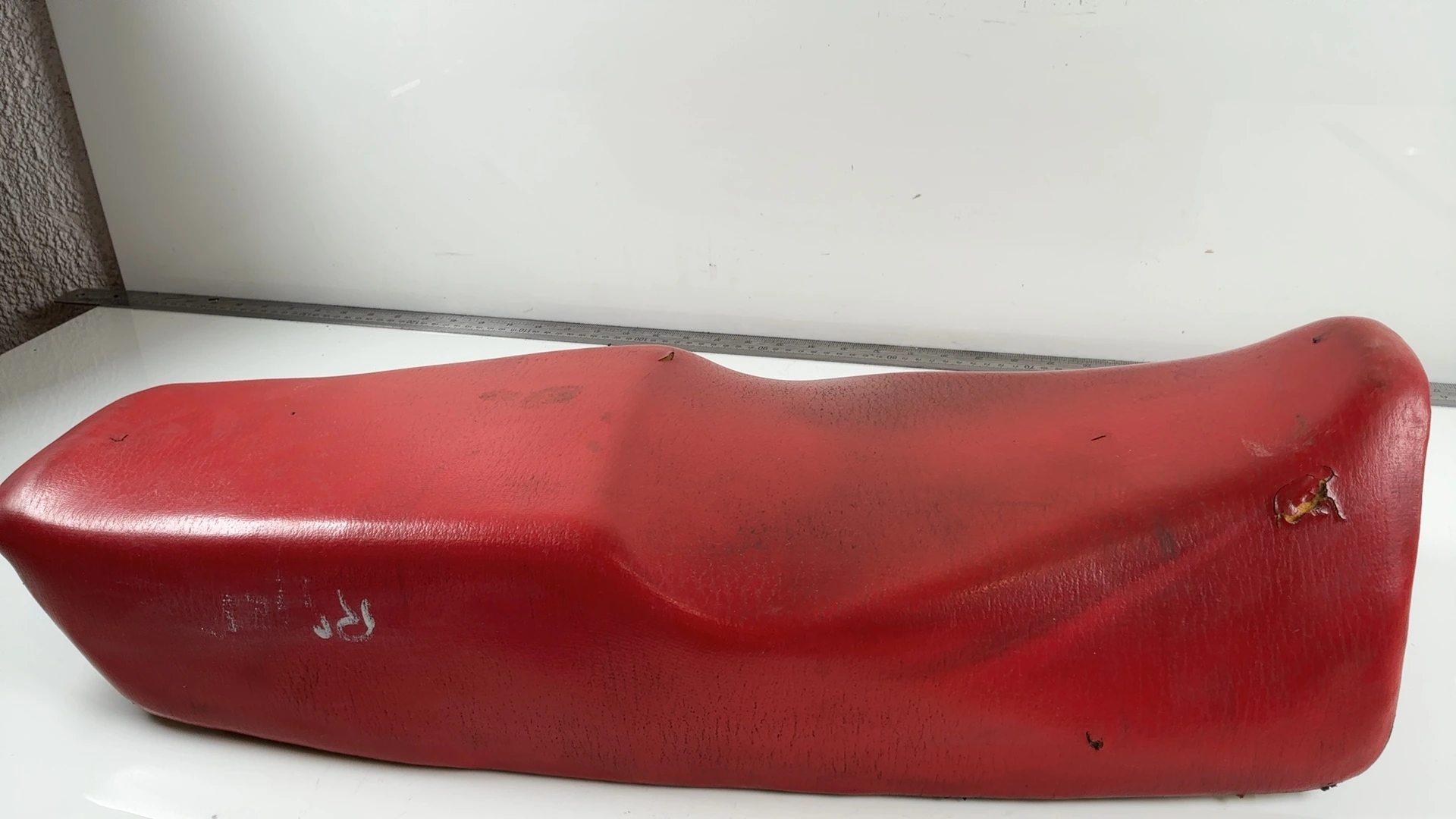 Suzuki RG125 Gamma 125cc Seat Unit 1985-1991 OEM 45100-36A00 36A00 - Image 4