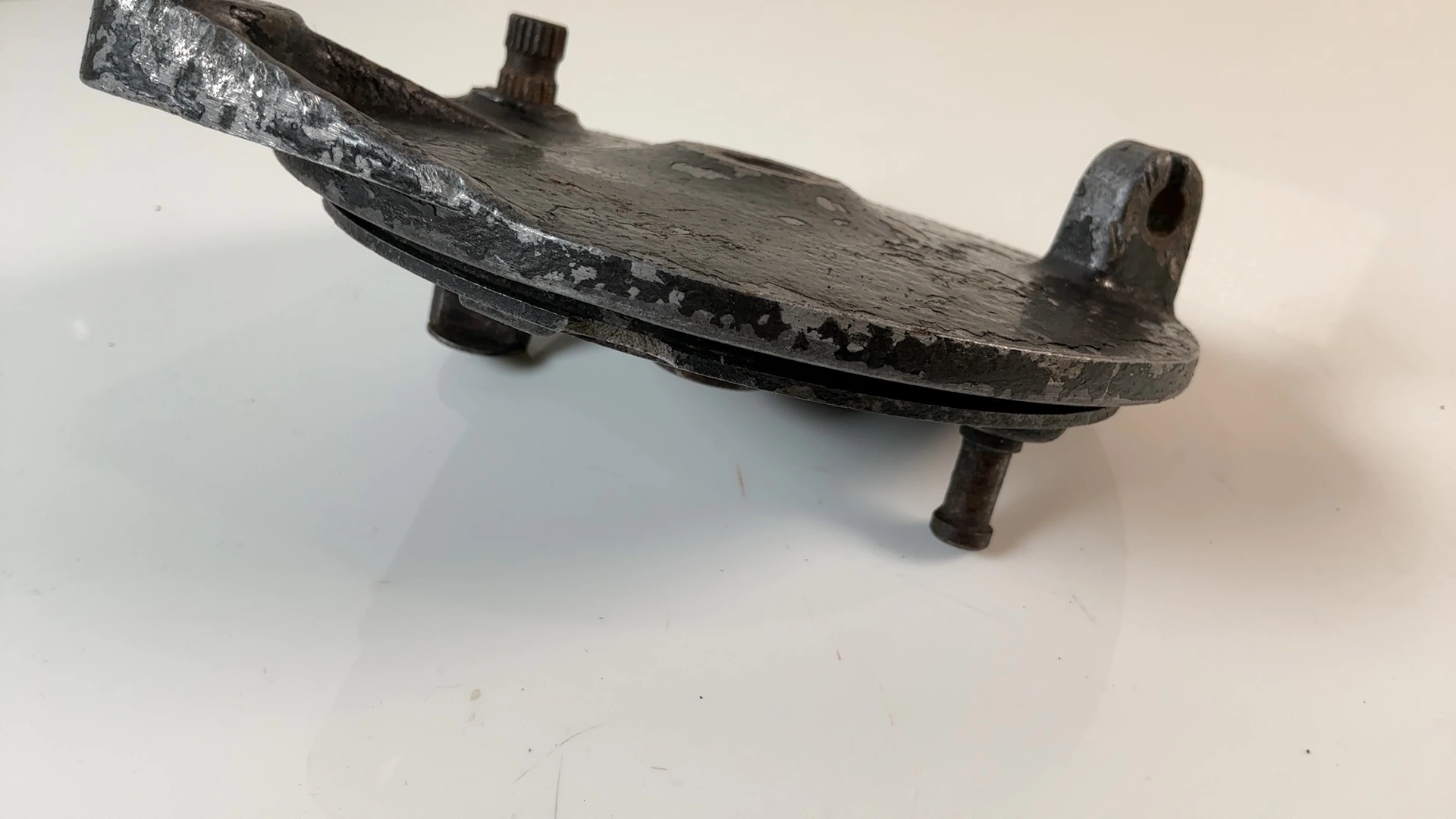 Kawasaki KE125 KE 125 CC Rear Brake Drum Plate Panel 1976-1983 OEM 42006-044-80 - Image 5
