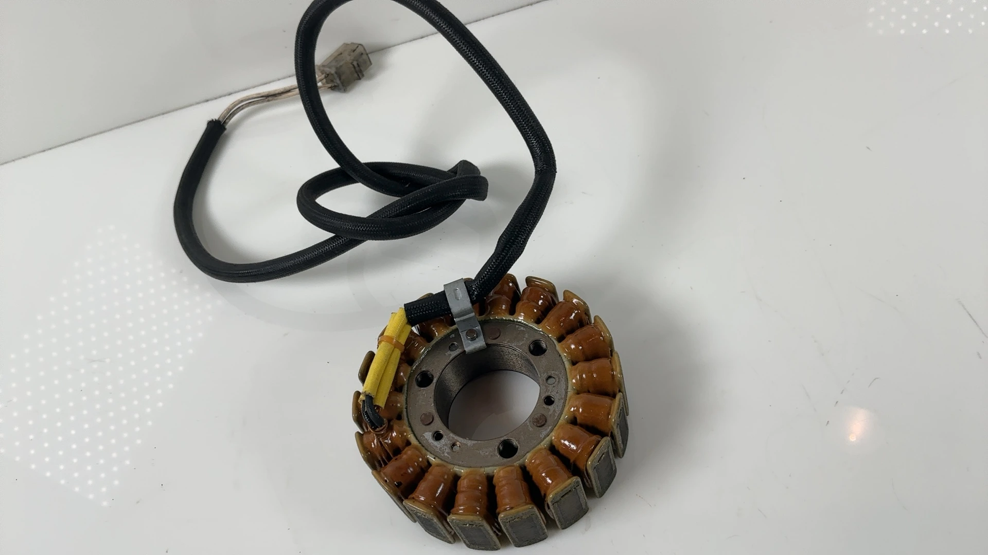 Yamaha Diversion XJ600 600cc Alternator Stator Coil 1998-04 OEM 4EB-81410-00-00 - Image 3