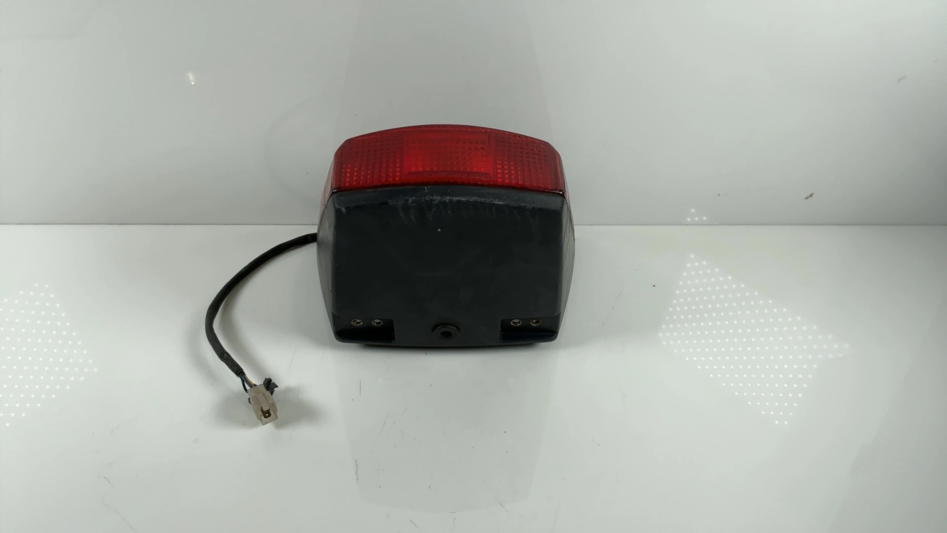 Yamaha Vision XZ550 550CC Tail Brake Light 1982-1983 OEM 11H-84710-60-00 - Image 3