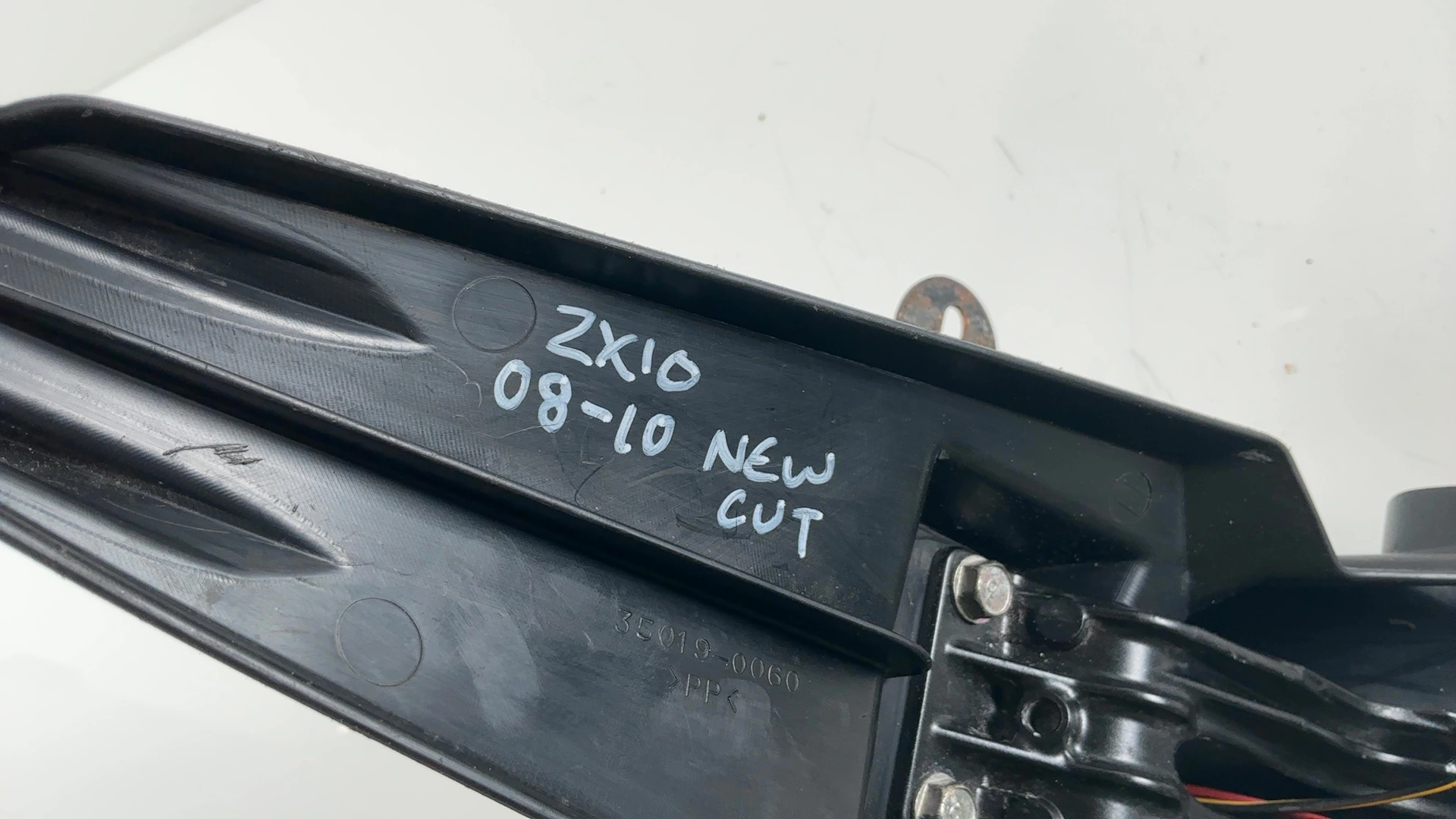 Kawasaki Ninja ZX10R ZX1000E Rear Fender License Plate Bracket 08-10 35019-0060 - Image 6