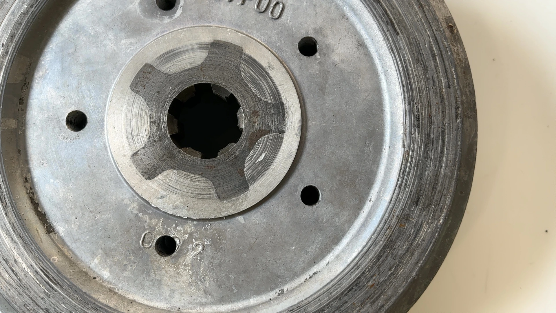 Yamaha YZ80 YZ 80 80cc Clutch Boss Inner Hub 1993-2001 OEM 37F-16371-01-00 - Image 5