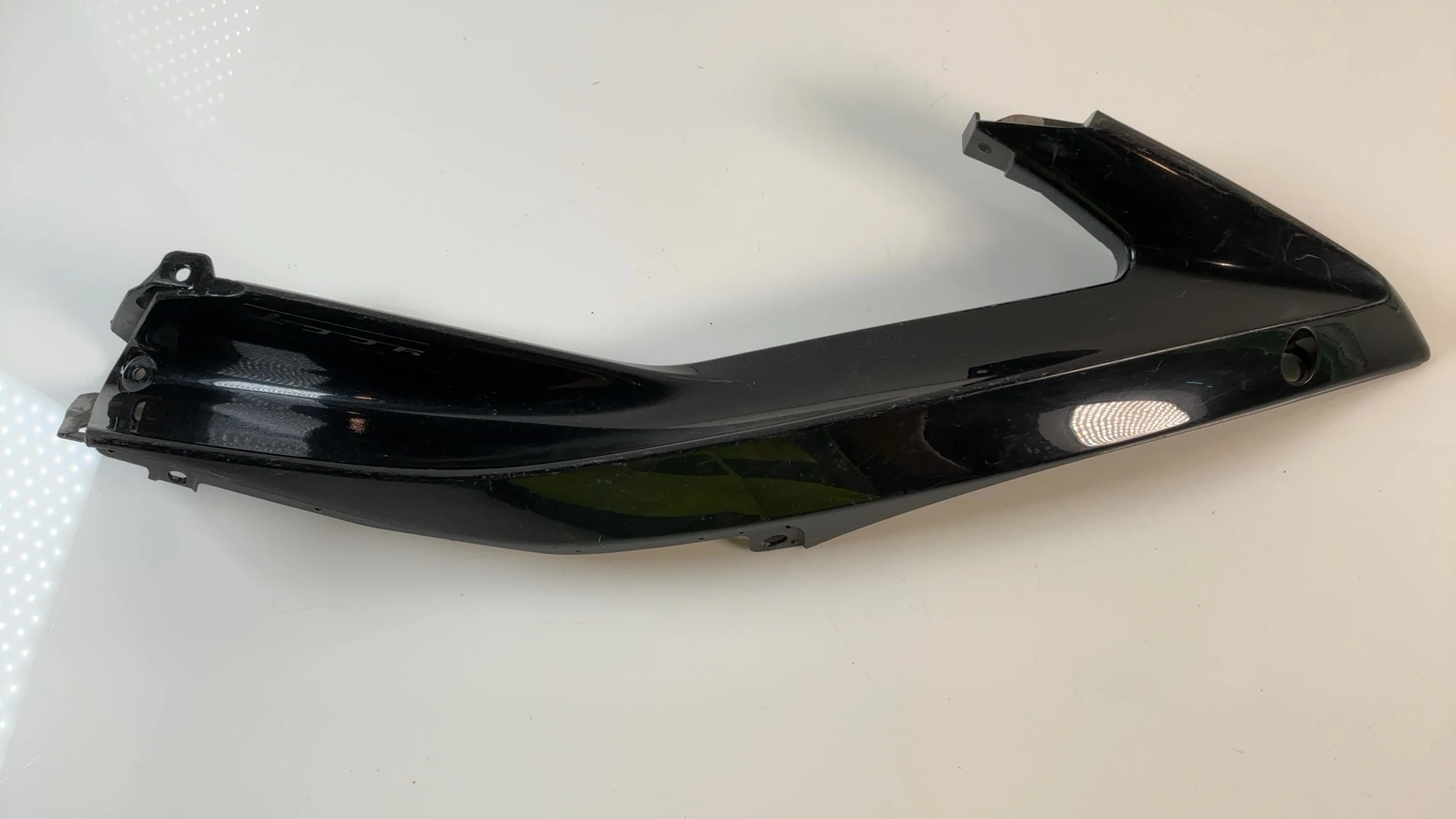 Yamaha YZF R6 RJ11 600cc Front Right Upper Fairing 2006 2007 OEM 2C0-2117W-00