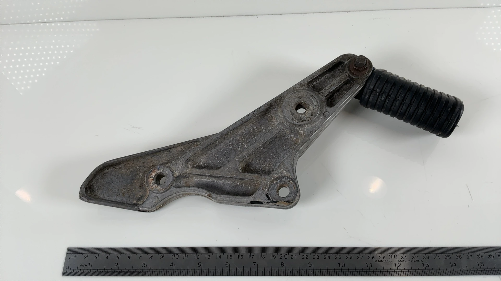 Yamaha XJ650 4K0 650cc Rear Passenger Left Foot Peg Bracket 1980-83 4K0-27442-00 - Image 2