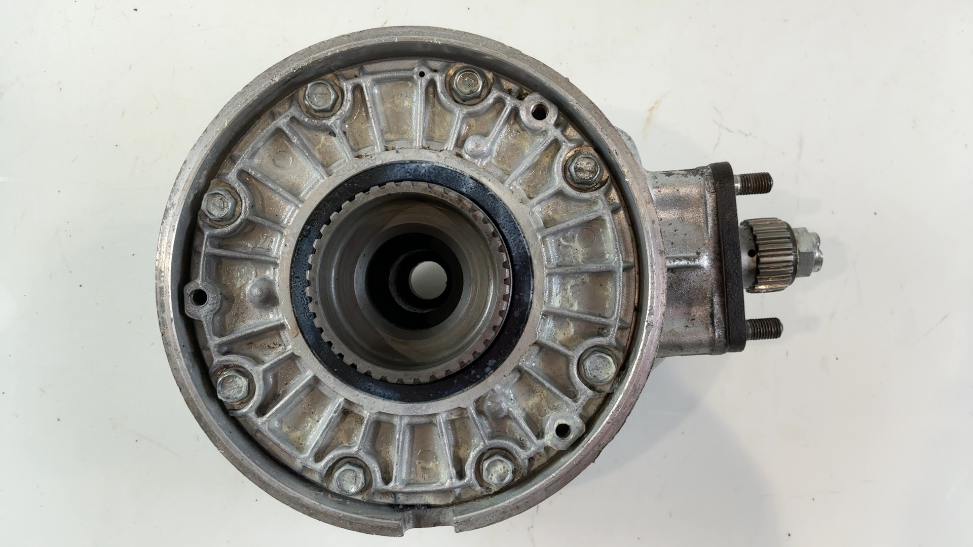 Kawasaki Z 1000 ST KZ1000E 1000cc Final Drive Gear Case 1979 1980 OEM 13101-1005 - Image 2