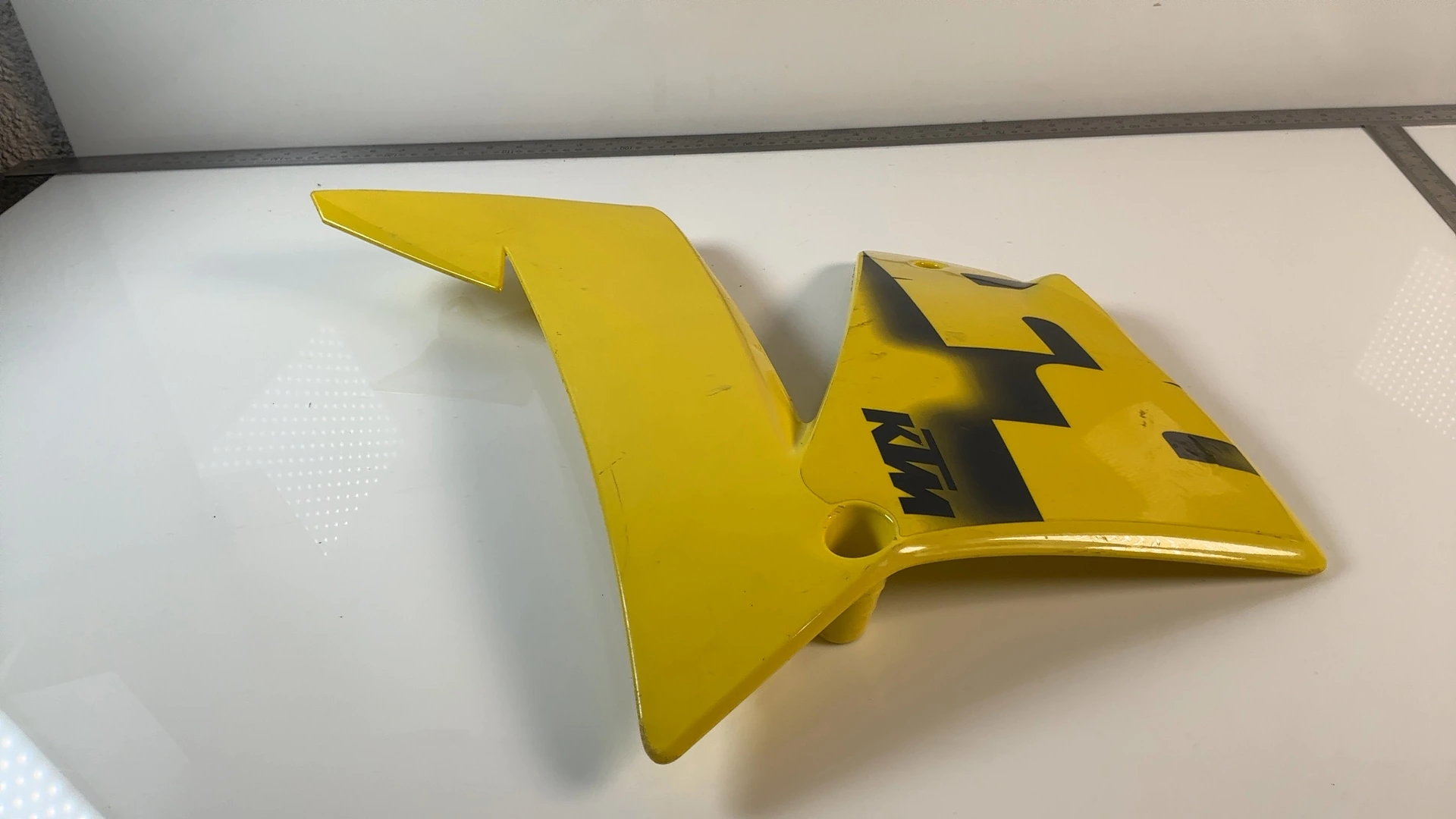KTM LC4 SixDays 640 CC Front Right Shroud Fairing 2001 2002 OEM 58408051000 - Image 4