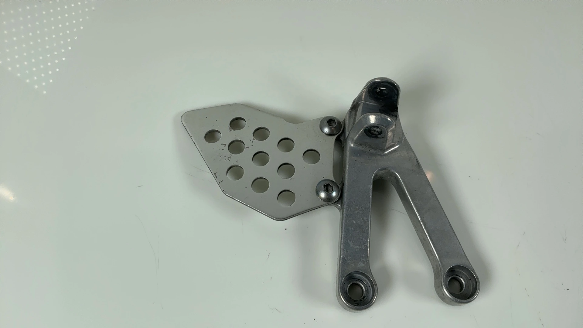 Honda CBR600RR PC37 600cc Front Left Rider Rearset Bracket 2003-06 50700-MEE-D00 - Image 2
