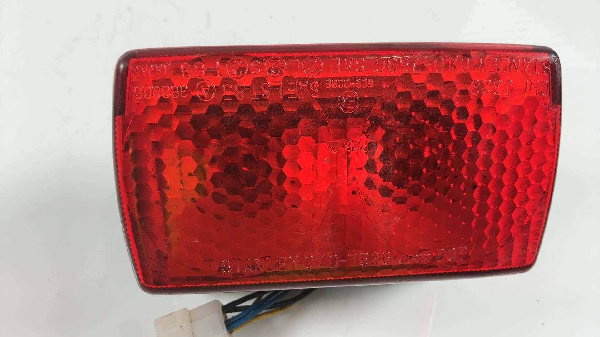 YAMAHA TRX850 TRX 850 850CC REAR TAIL BRAKE LIGHT 1996-1999 OEM 4UN-84710-00