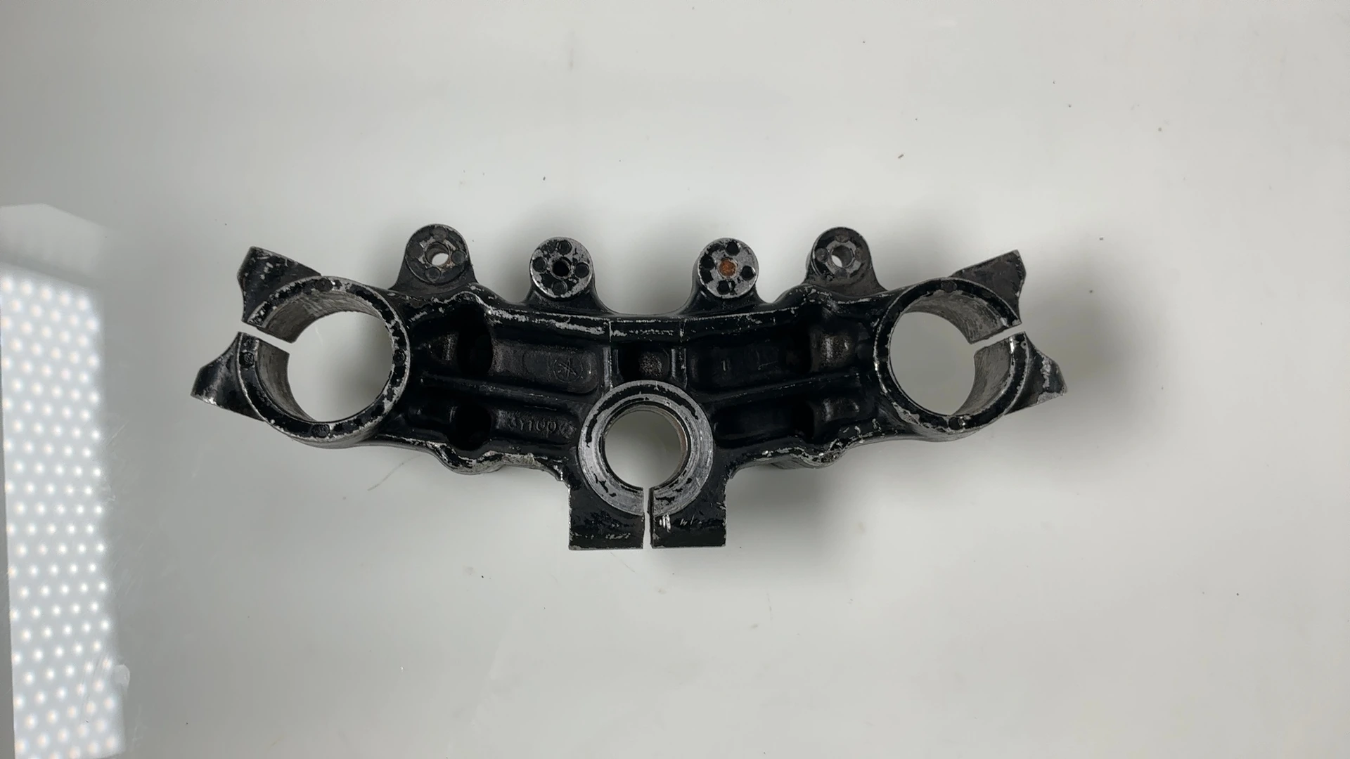 Yamaha XT250 3Y1 250cc Upper Fork Bridge Yoke 1980-1983 OEM 3Y1-23435-00-98 - Image 1