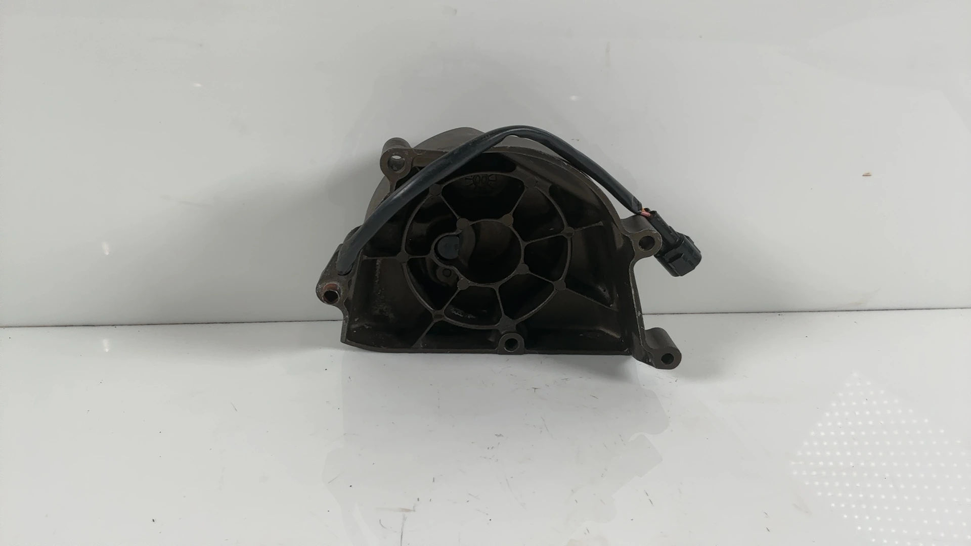 Kawasaki Ninja ZX6R ZX600J 600cc Front Sprocket Cover 1998-2002 OEM 14026-1277 - Image 2