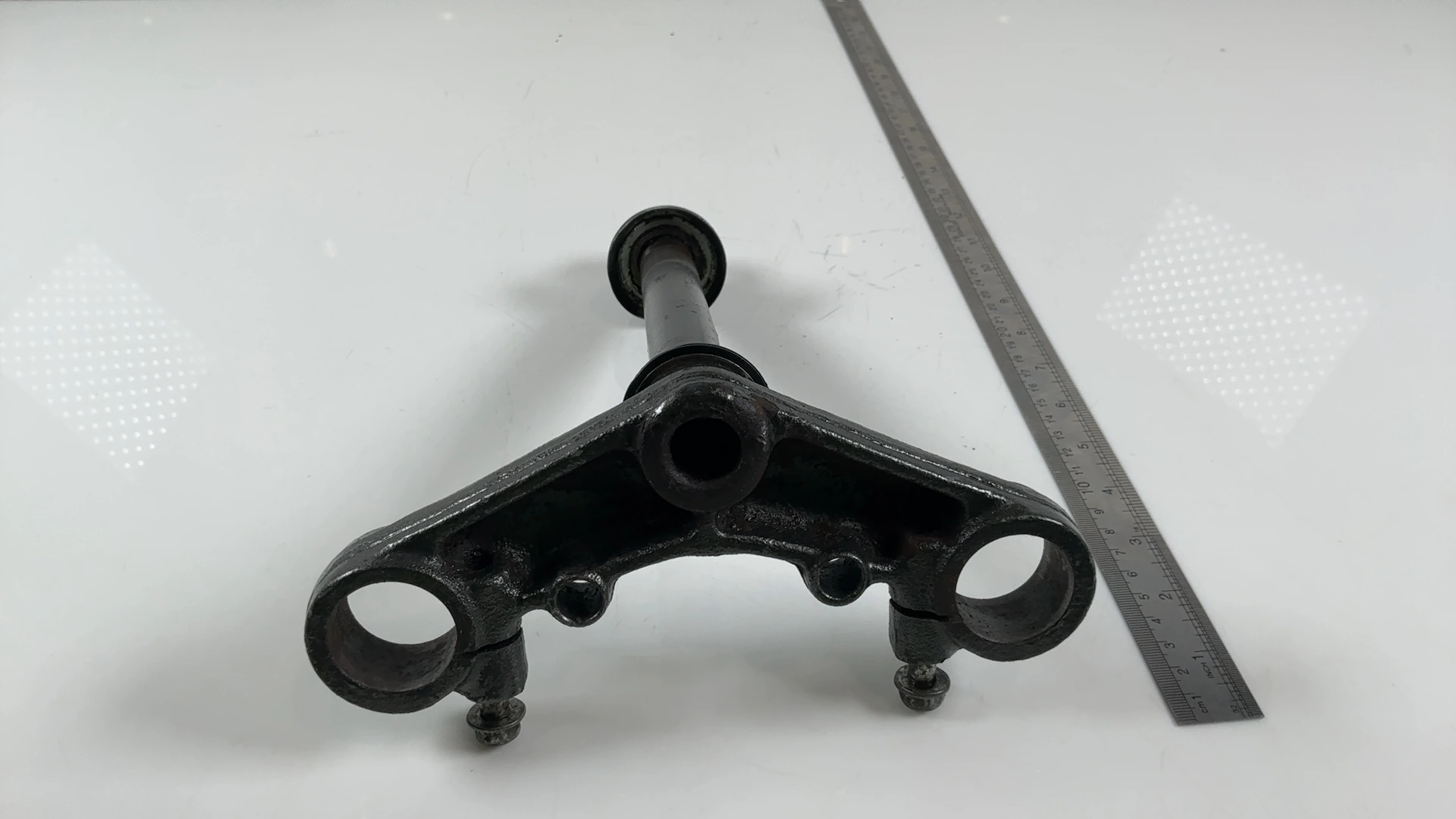 Honda NSR125 JC22 125cc Lower Triple Tree Clamp 1988-2001 OEM 53219-KY4-900 - Image 3
