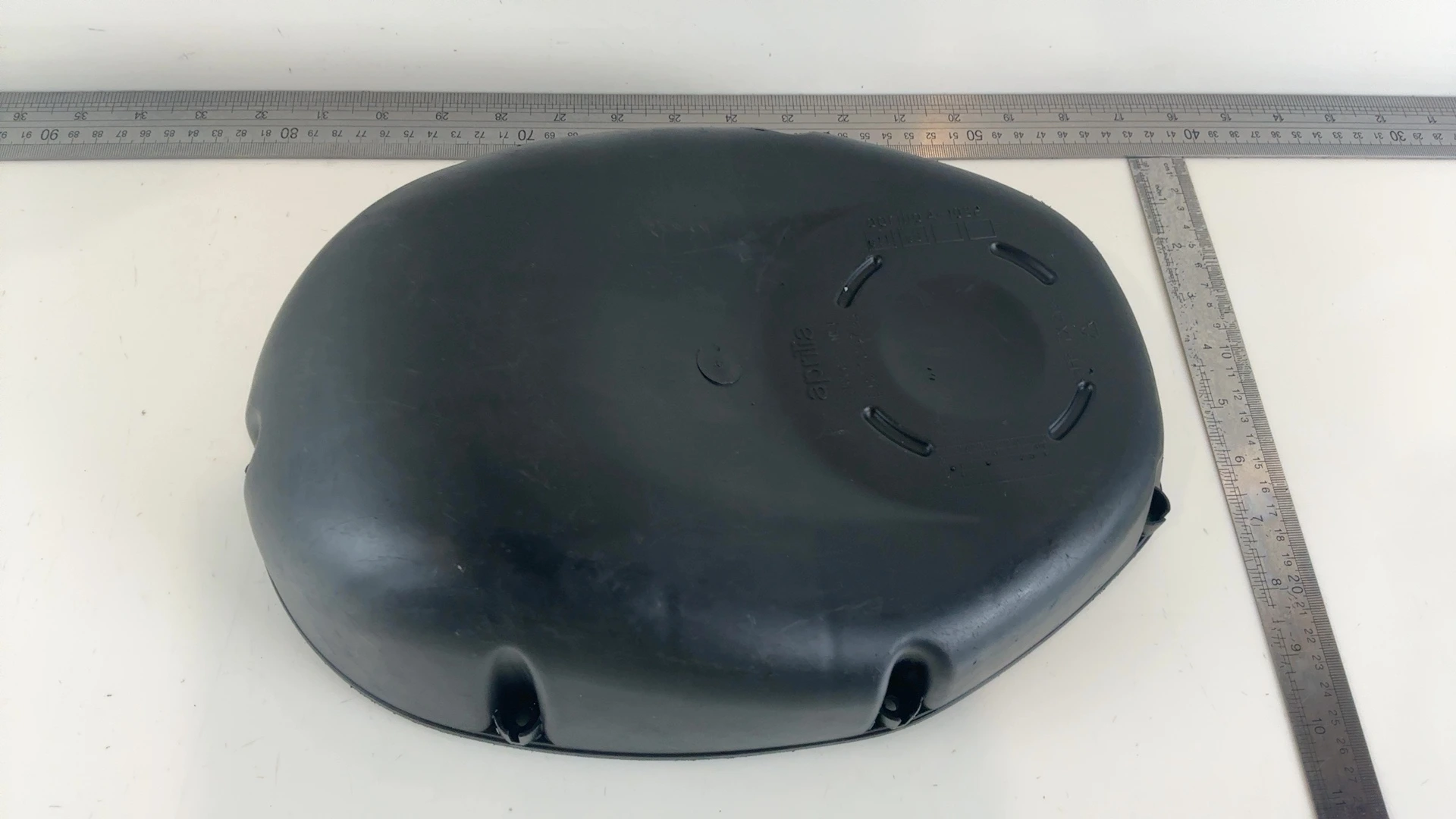 Aprilia RSV Mille 1000 Airbox Filter Cap Cover Lid 1998-2003 OEM AP8149048 - Image 3