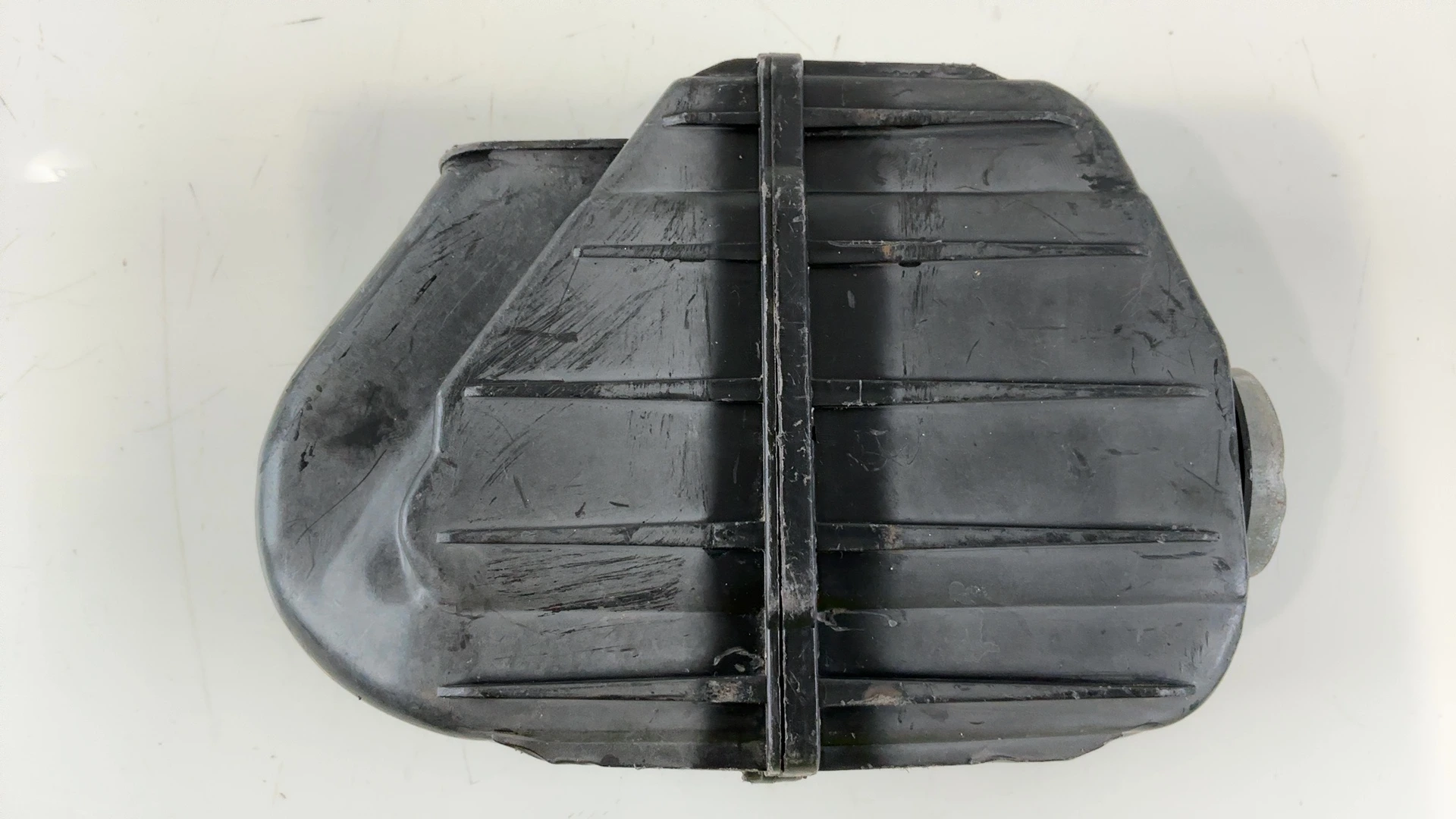 Yamaha XS400 XS360 400 CC Air Filter Box 1977-1983 OEM 2A2-14411-00-00