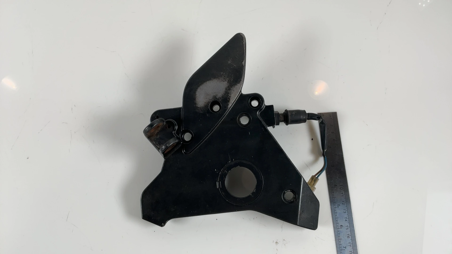 Kawasaki ZR-7 ZR750 750cc Front Right Footrest Bracket 1999-2005 35063-1051-EZ - Image 11