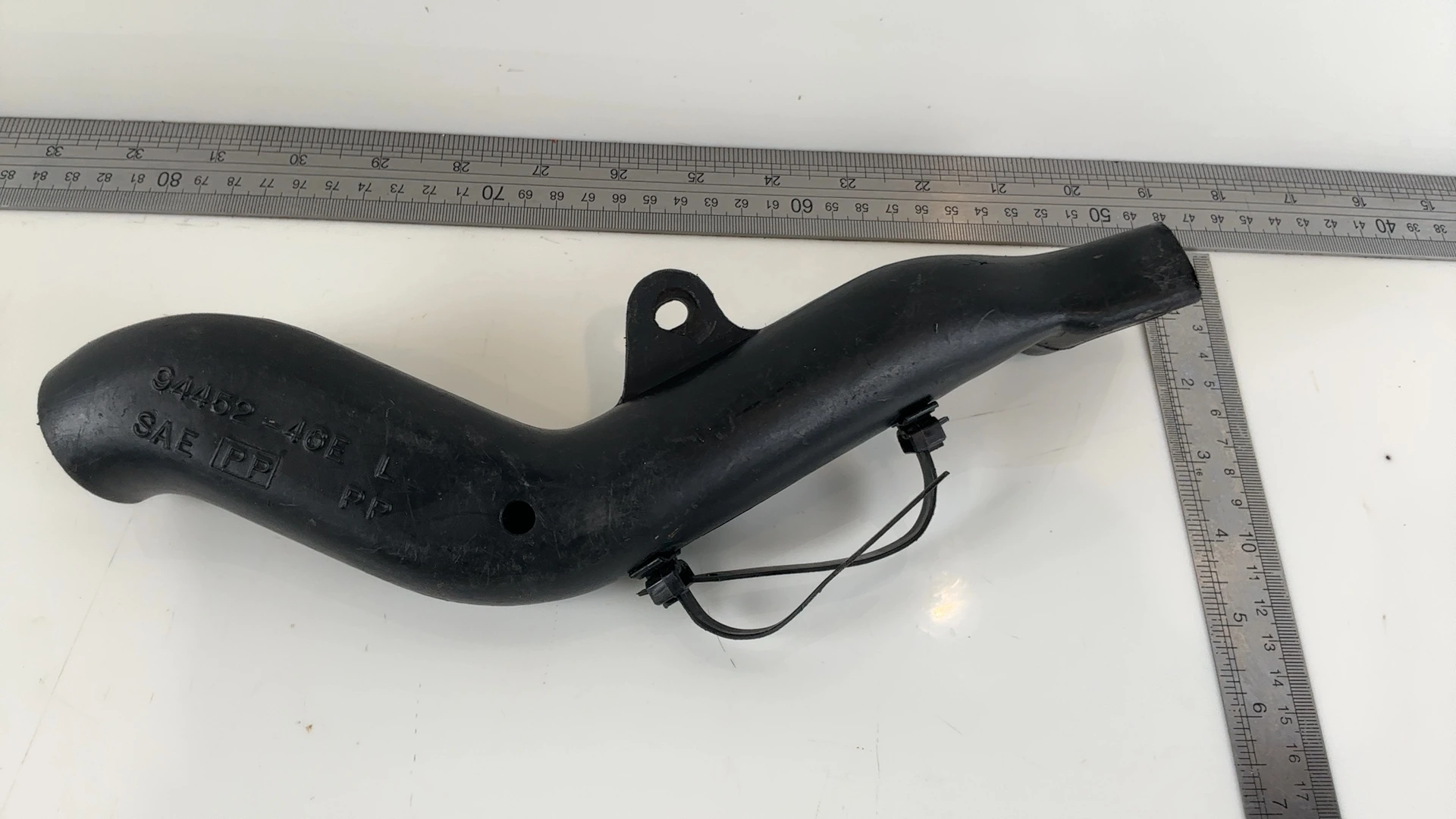 Suzuki GSXR 1100W GSXR1100 1100cc Left Air Intake Duct 1993-1998 OEM 94452-46E20 - Image 3
