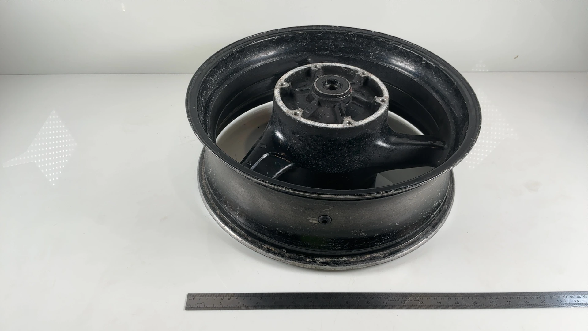 Honda CBR1100XX Blackbird SC35 1100 Rear Wheel Rim 1996-2007 OEM 42650-MAT-010 - Image 5
