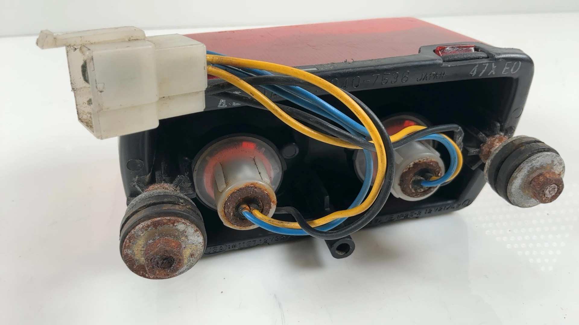 YAMAHA TRX850 TRX 850 850CC REAR TAIL BRAKE LIGHT 1996-1999 OEM 4UN-84710-00 - Image 9