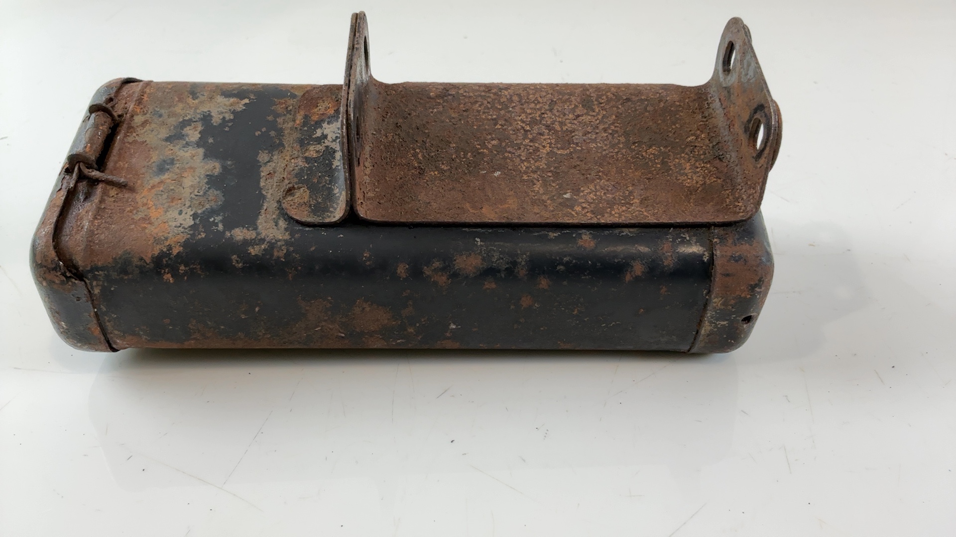 Honda CB360 CB360 360 CC Tool Box 1974-1976 OEM 83500-369-000B - Image 7