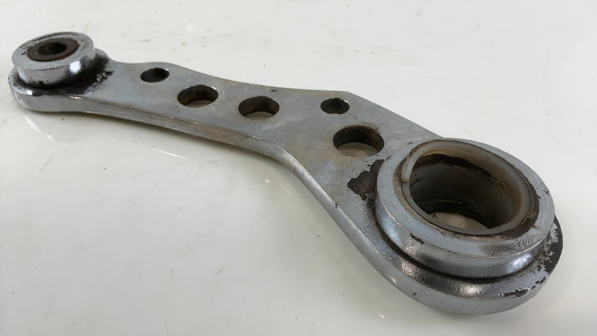 Kawasaki GPz 750 ZX750A Rear Brake Caliper Holder Bracket 1983-85 OEM 43044-1037 - Image 7