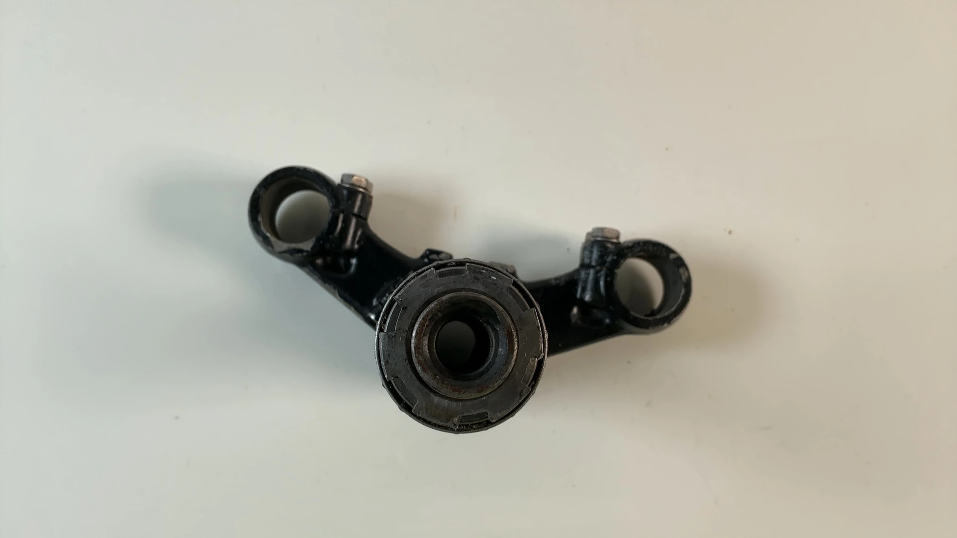 Yamaha RD350LC 4L0 350cc Lower Triple Tree 1980-1983 OEM 4L0-23340-00-33 - Image 3