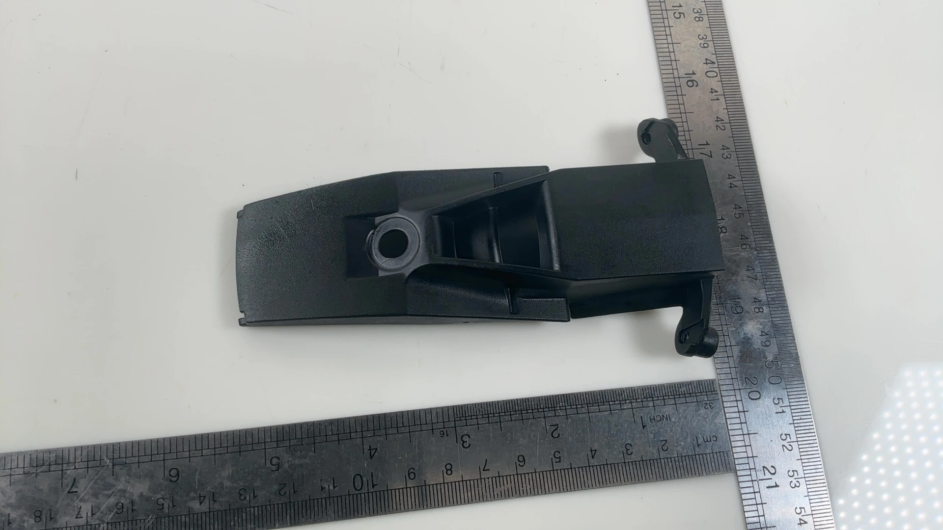 Aprilia RSV4 1100 RS 660 1100cc Central Wing Support Bracket 2025-2026 2B013082 - Image 3