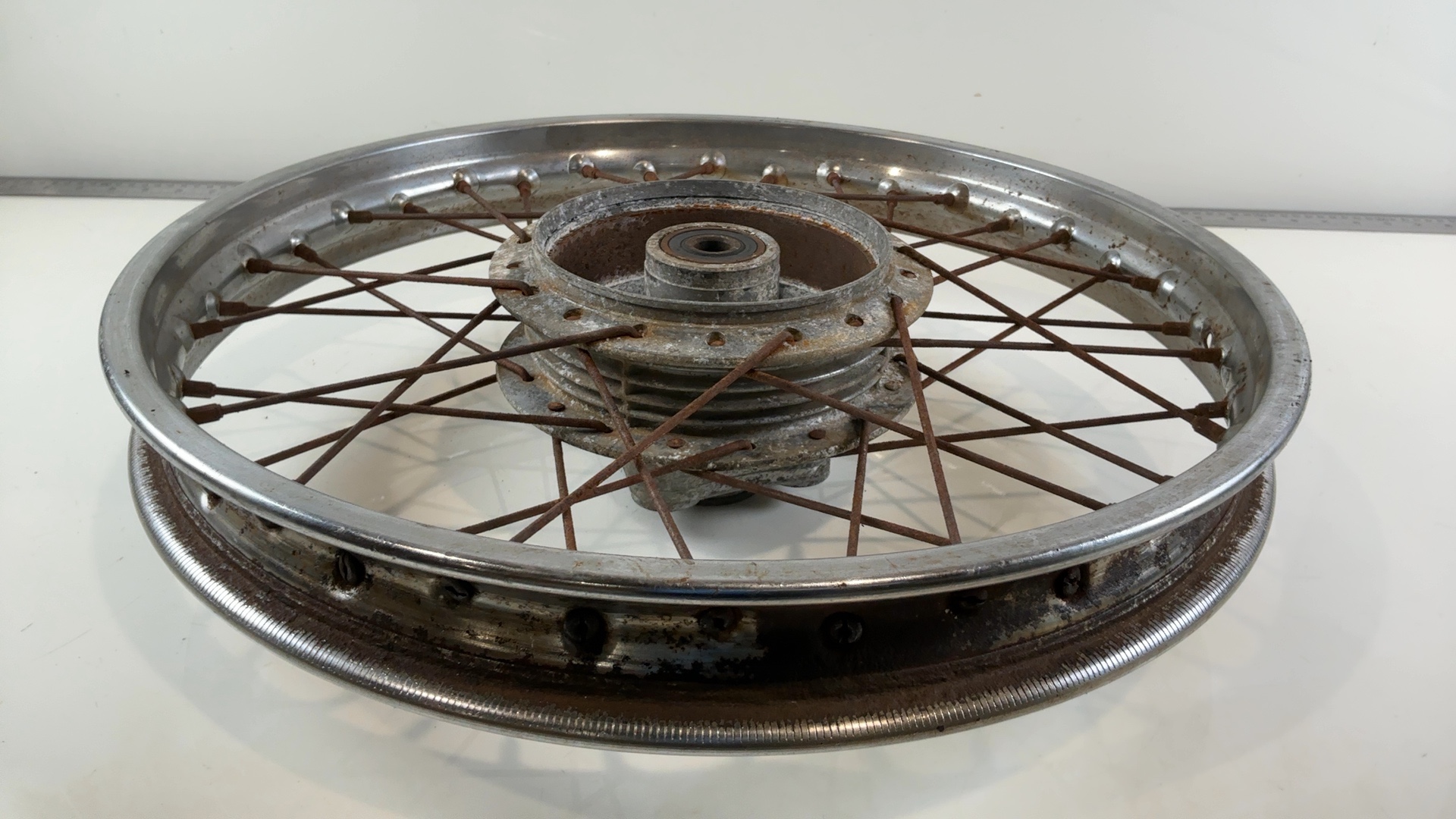 Honda CB200T CB200 200cc Rear Wheel Rim Hub 1974 OEM 42601-354-000 - Image 7