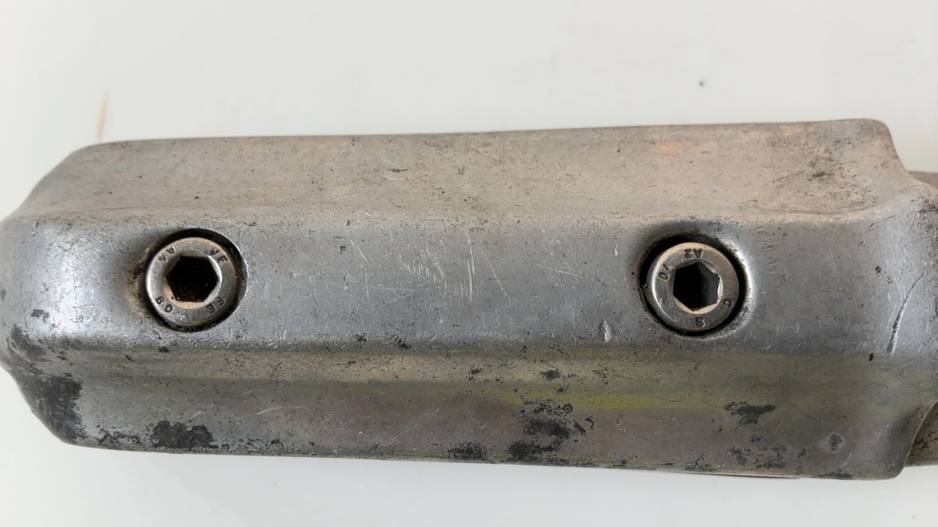 Kawasaki GPZ900R ZX900A 900cc Rear Left Passenger Foot Peg 1984-2003 34028-1121 - Image 6