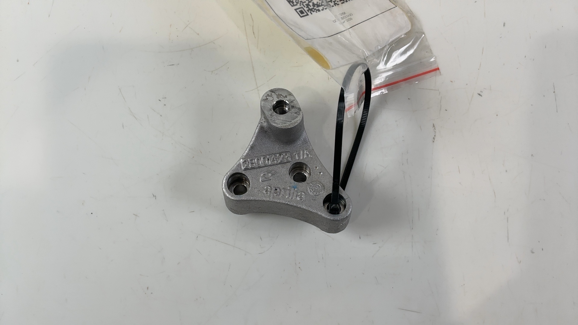 Aprilia RSV4 Tuono V4 1100 Engine Mount Bracket 2016-2026 OEM 898429 - Image 1