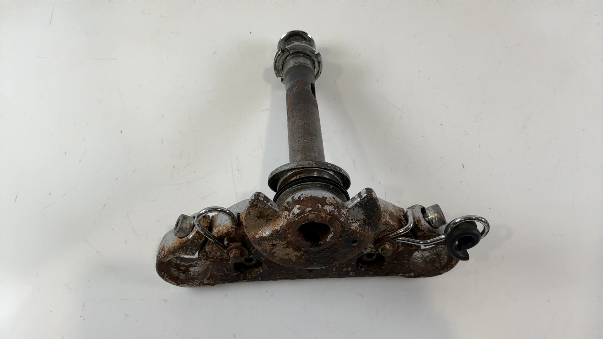 Kawasaki Eliminator BN125 125cc Lower Fork Bridge Yoke 1997-2009 OEM 44037-1361 - Image 4