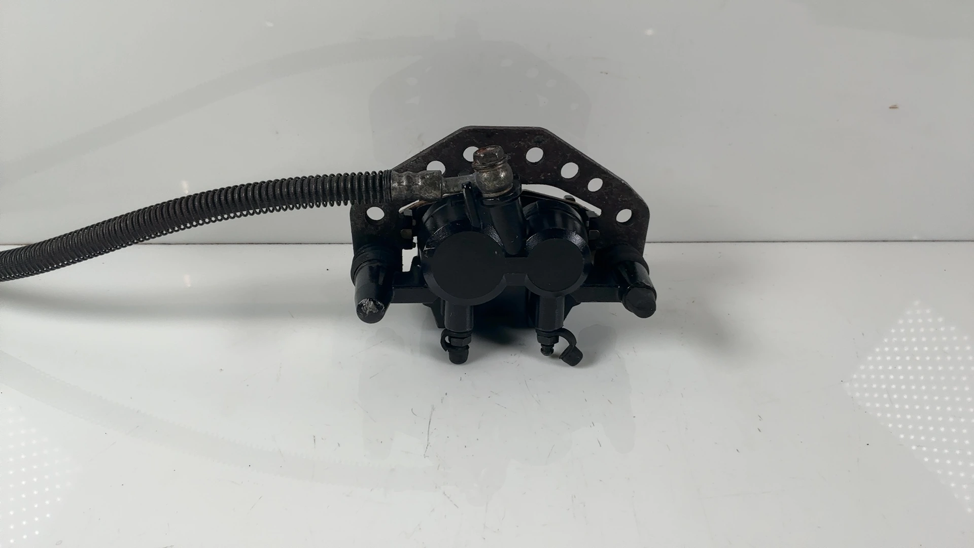 Kawasaki Zephyr ZR1100 A1 1100cc Rear Brake Caliper 1991-1992 OEM 43041-1492 - Image 2