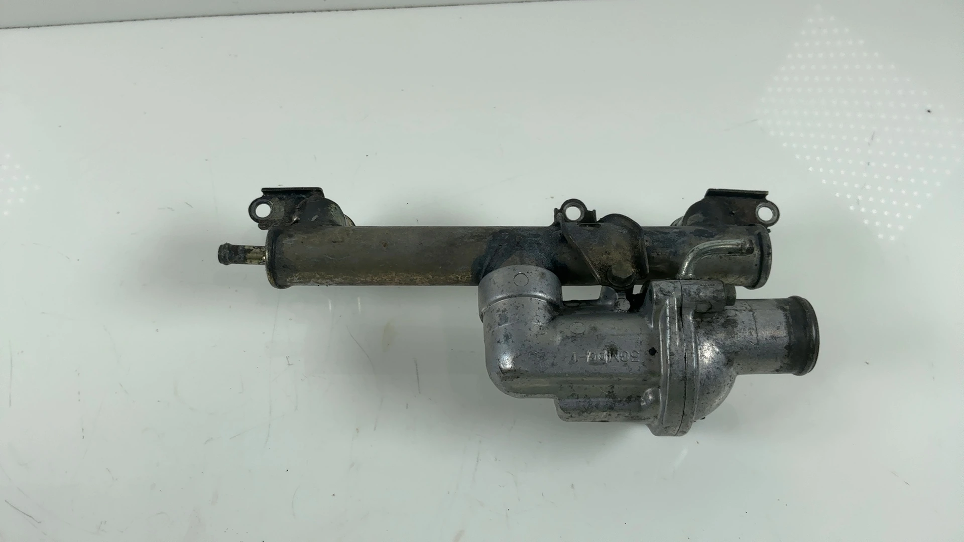 Yamaha FZR1000 3GM 1000cc Thermostat Housing 1989-1995 OEM 3GM-12417-00-00 - Image 1