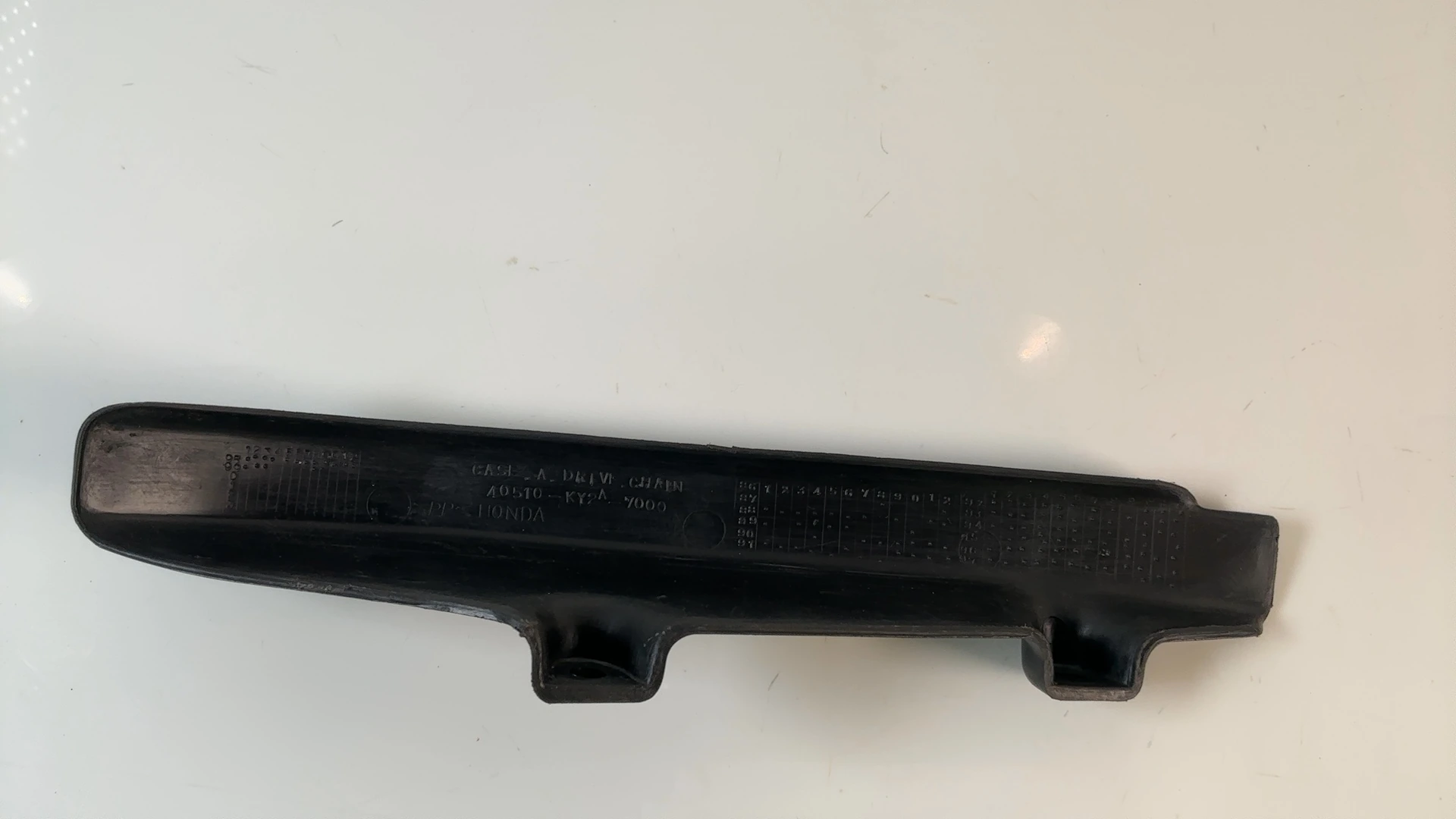 Honda CBR900RR SC33 900cc Rear Chain Guard Cover 1998 1999 OEM 40510-KY2-700 - Image 6
