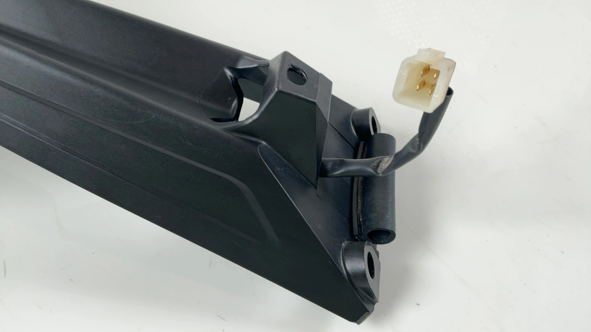Aprilia RS660 Tuono 660 660cc Rear License Plate Holder 2020-2026 OEM 2B006649 - Image 4