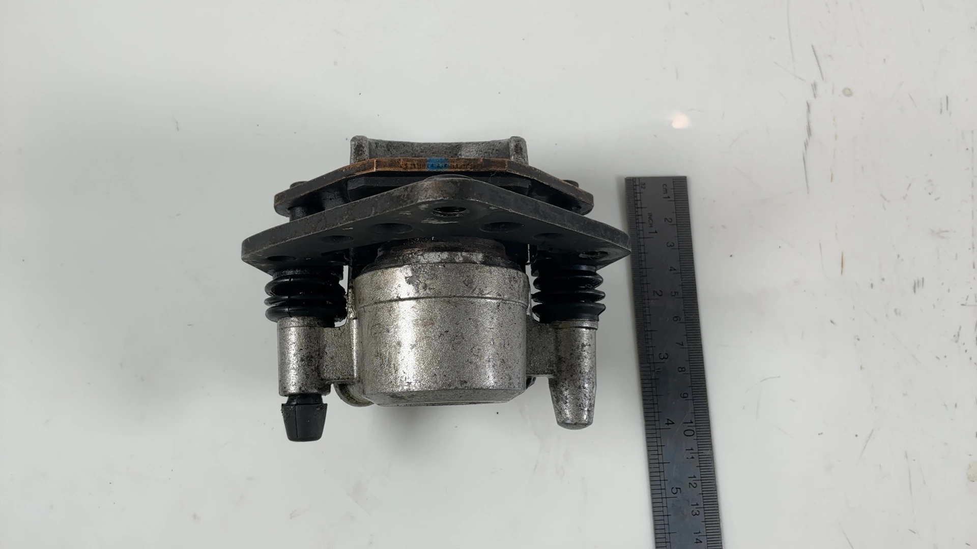 Kawasaki Ninja 600R ZX600A 600cc Rear Brake Caliper 1985-1989 OEM 43041-1196 - Image 3