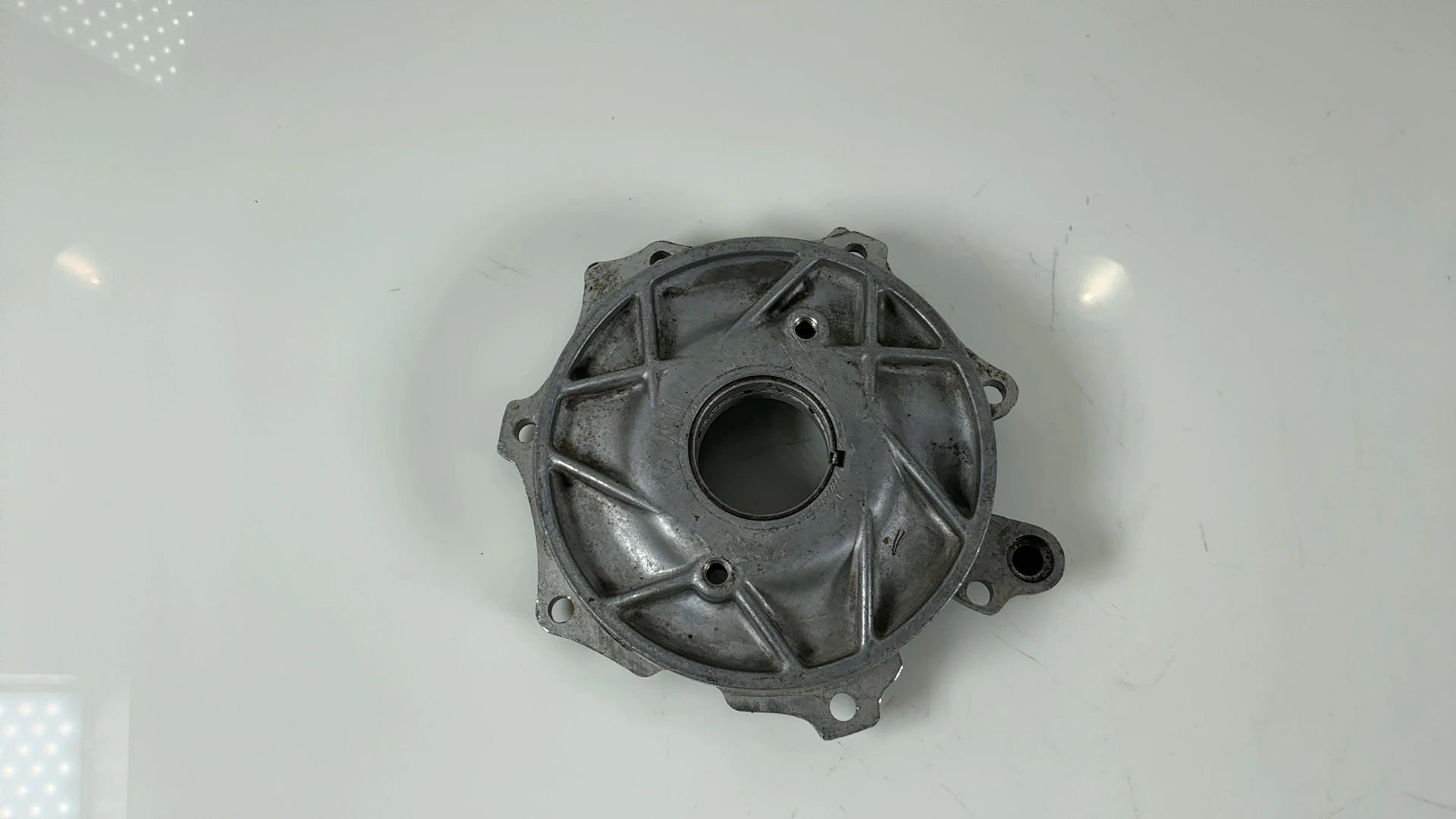 Honda CX500C Custom 500cc Crankshaft Bearing Holder Cap 1980-1981 11140-415-000 - Image 2