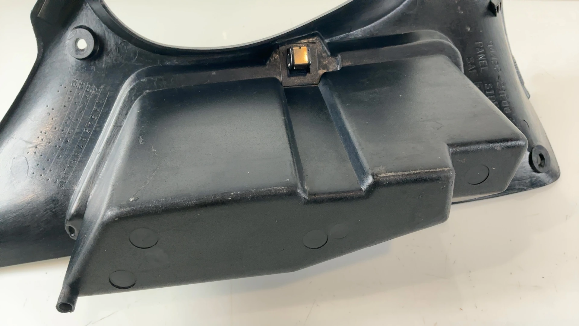 Suzuki RF 600 R GN76A 600cc Left Glove Box Panel Side 1993-1997 OEM 94422-21E00 - Image 9