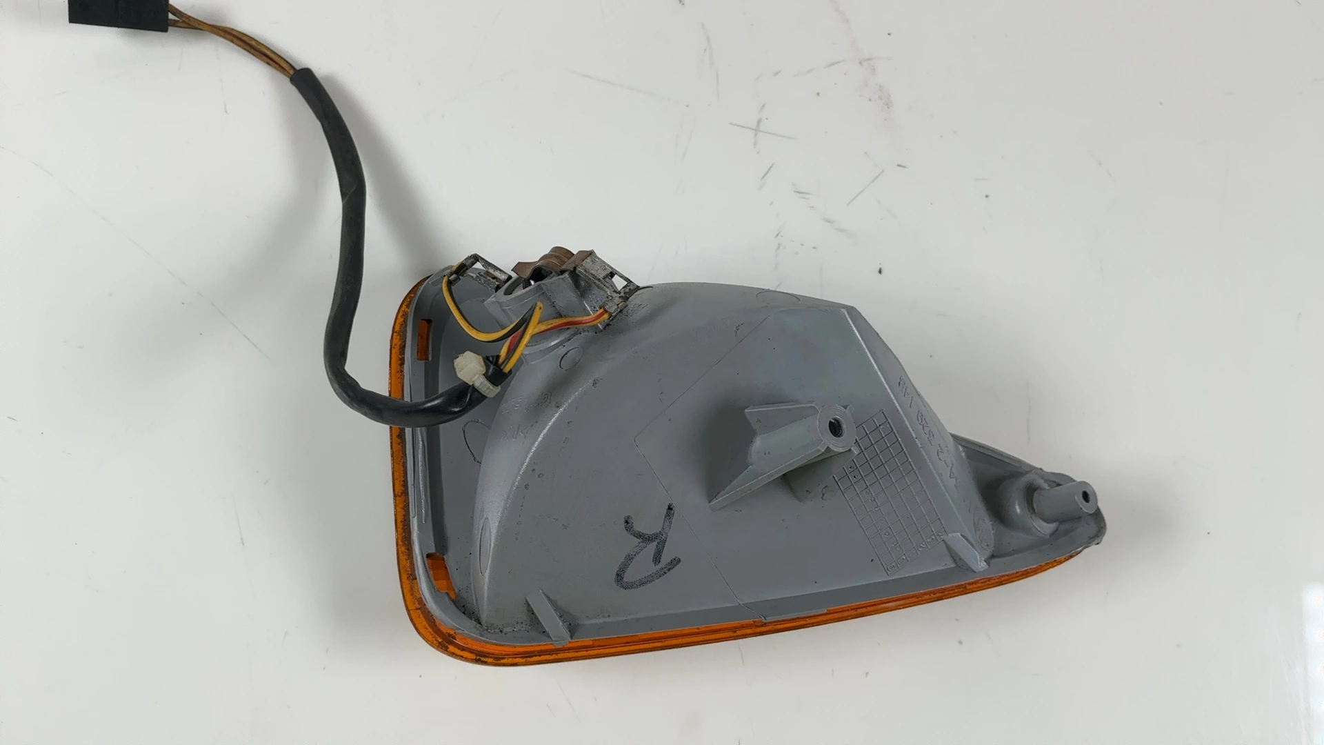 BMW C1 125 200 Front Right Turn Signal Indicator Light 2000-2003 OEM 63132329148 - Image 7