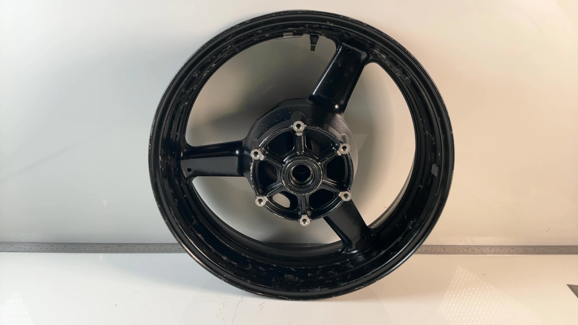 Yamaha FZ1 Fazer FZS1000 1000cc Rear Wheel Rim 2001-2005 OEM 5LV-25338-00 - Image 4