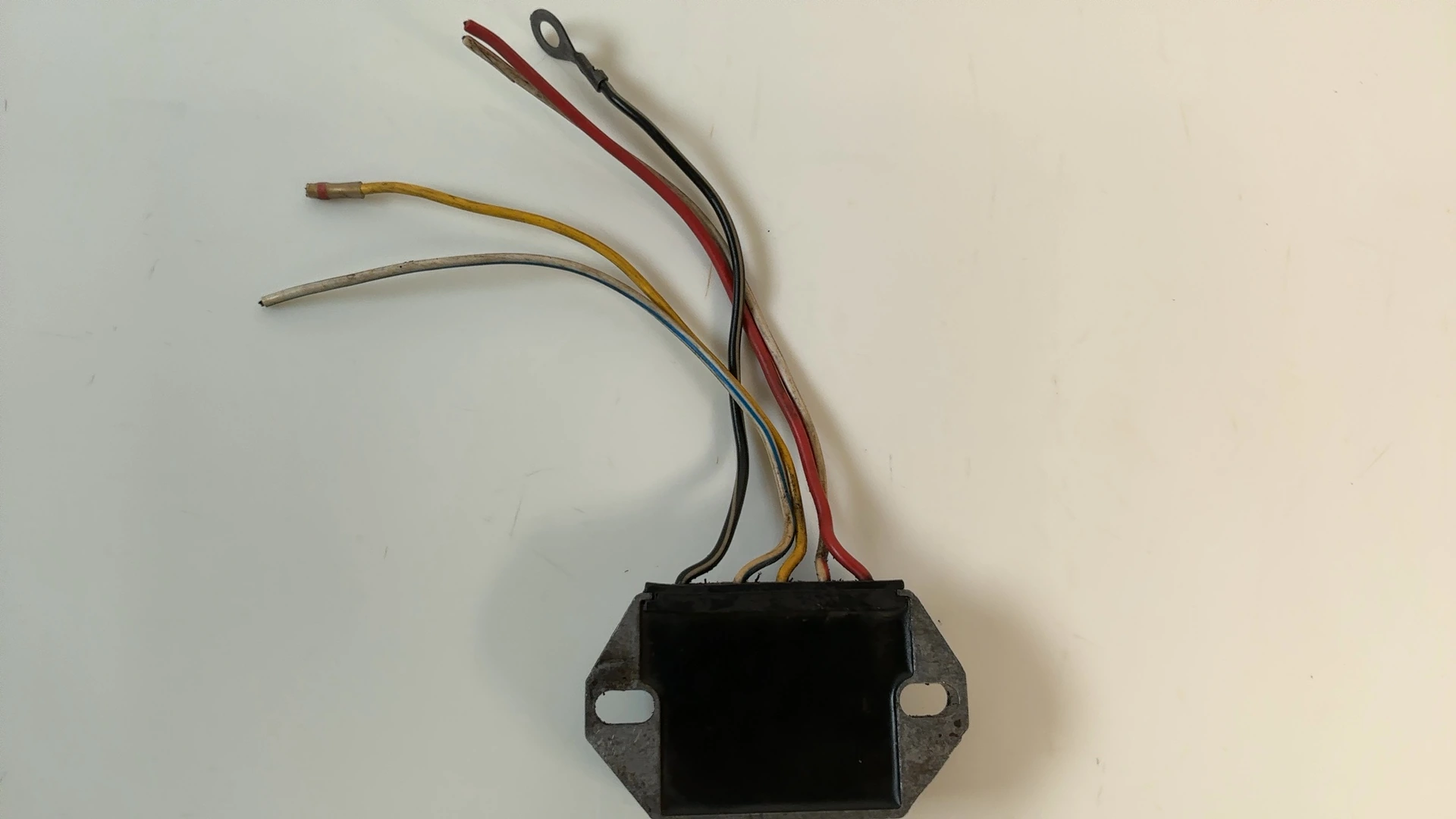 Suzuki GS550 GS550E 550CC Voltage Regulator Rectifier 1977-1979 OEM 32800-44010 - Image 3