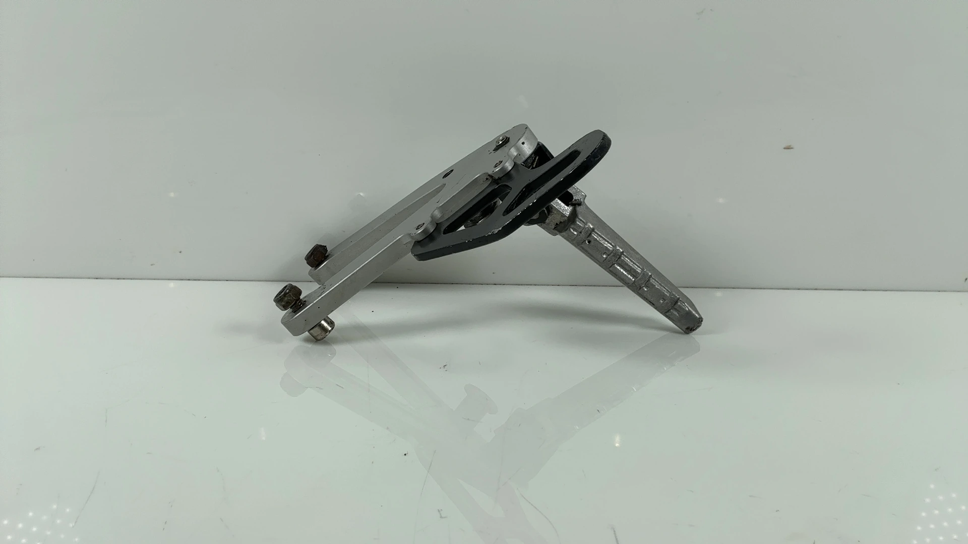 Peugeot XR6 50cc Front Left Footrest Bracket Peg Assembly 2003 2008 OEM 753177 - Image 5