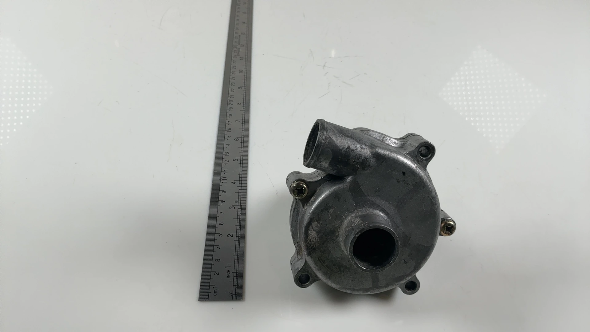 Yamaha FZ 750 3KT 750cc Coolant Engine Water Pump 1985-1994 OEM 1UF-12421-00 - Image 4