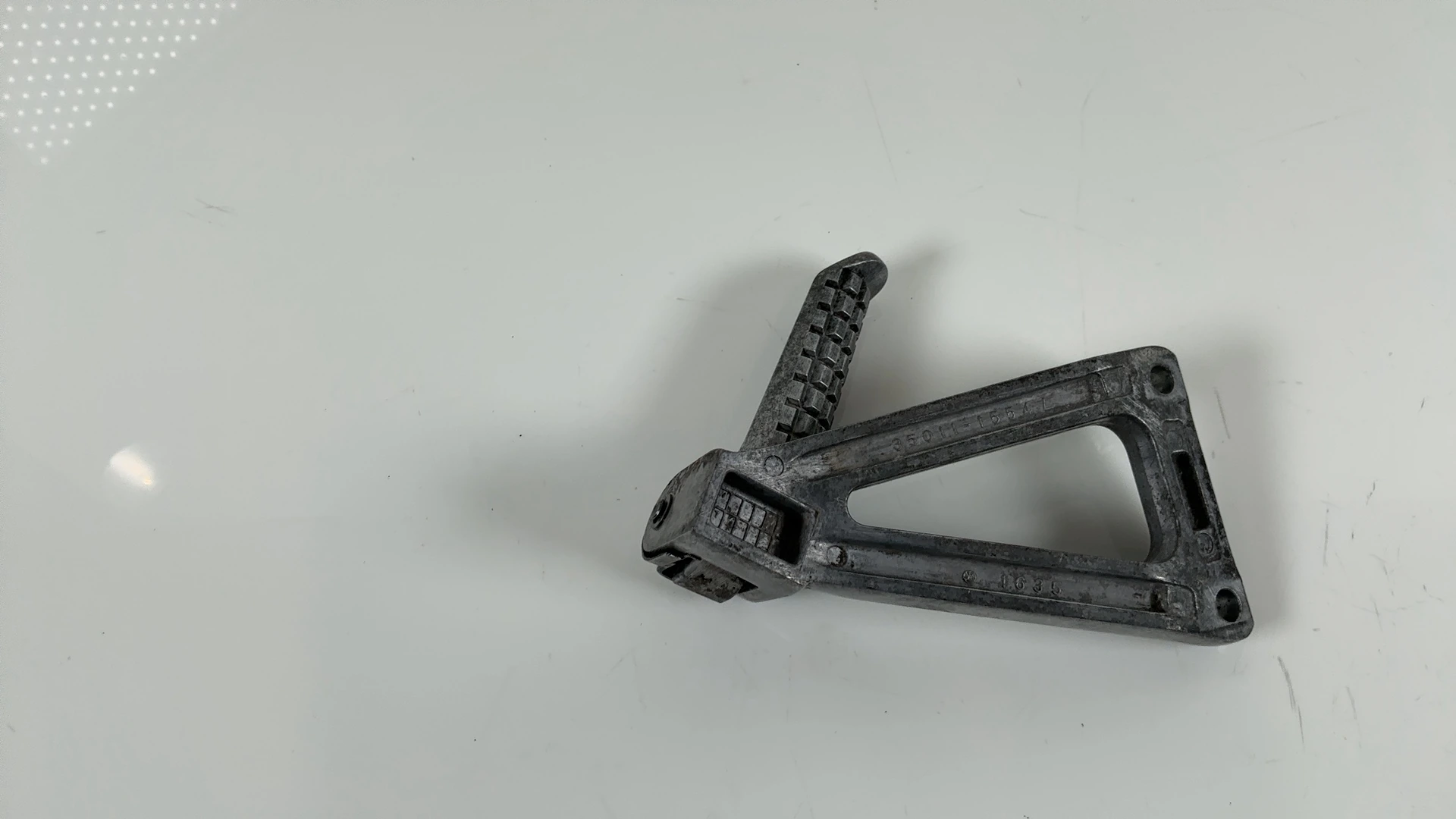 Kawasaki Ninja ZX-7 ZXR 750 Rear Left Footrest Bracket 1991-2003 OEM 35011-1554 - Image 4