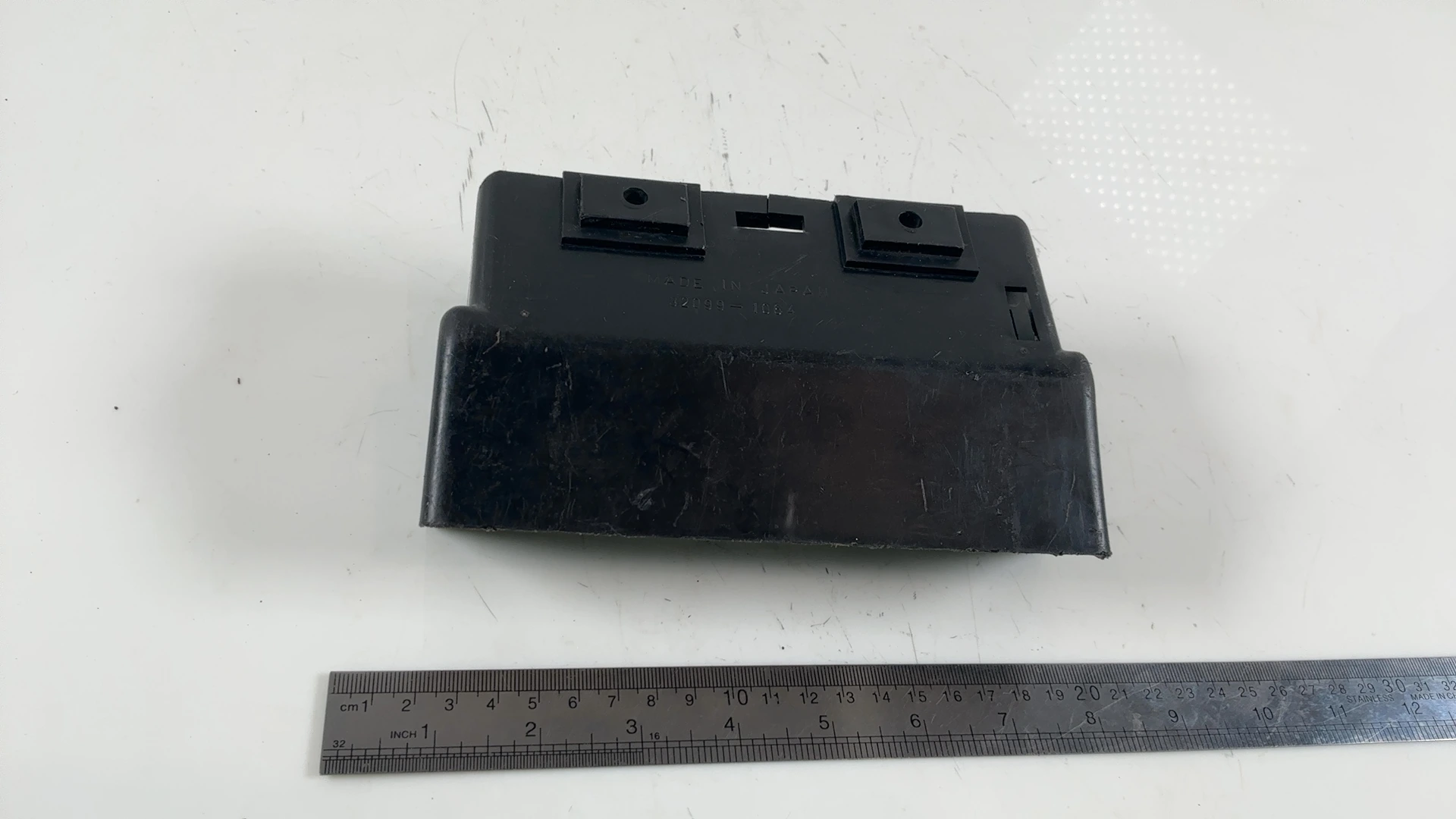 Kawasaki Ninja GPZ900R ZX900A 900cc Seat Cover Trim Panel 1984-03 OEM 32099-1064 - Image 5
