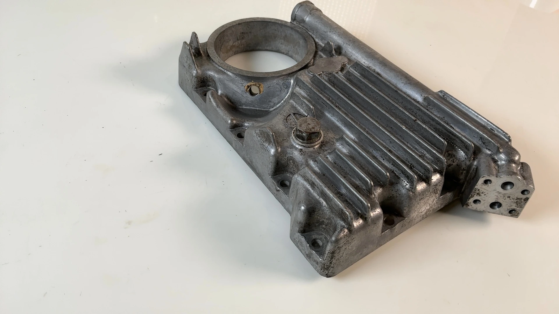Kawasaki GPz550 KZ550 550cc Engine Oil Sump Pan 1980-1984 OEM 49034-1002 - Image 3