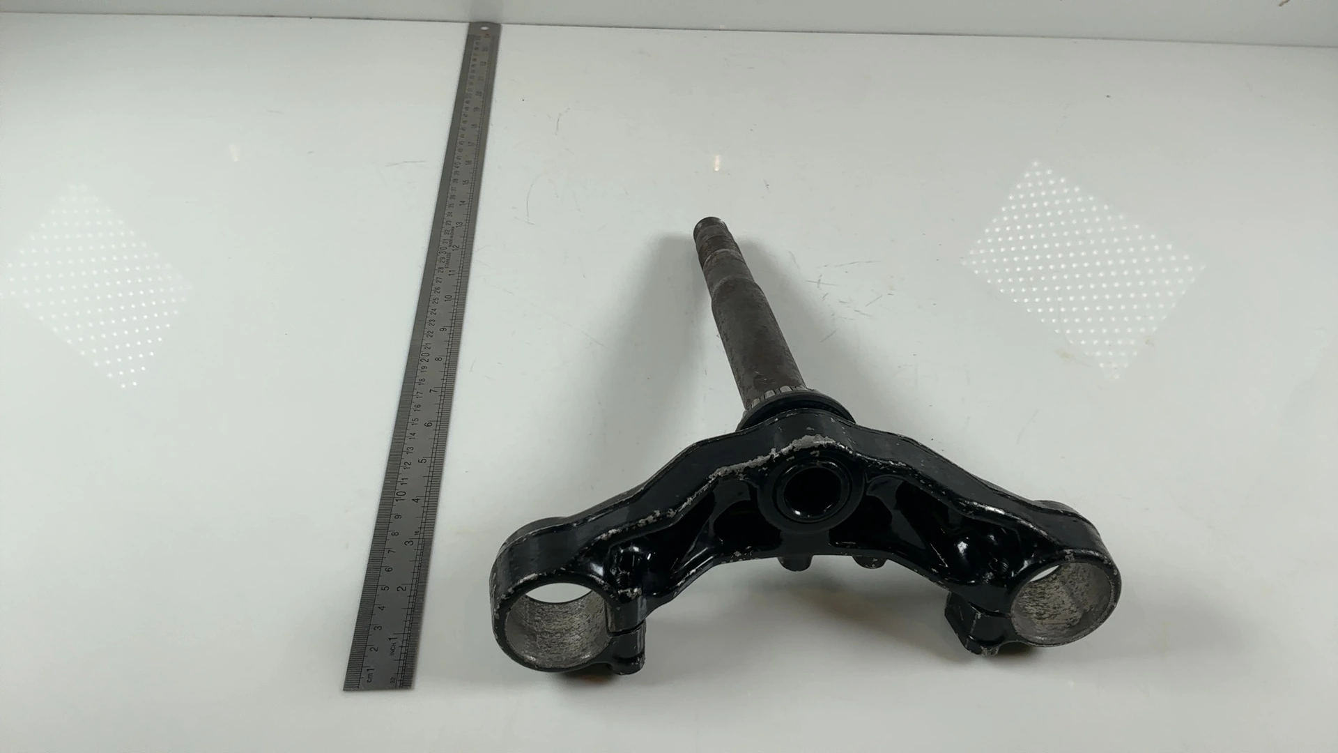 Yamaha FZ750 FZ 750 750cc Lower Triple Tree Clamp 1985-1988 OEM 1AE-23340-00-00 - Image 4